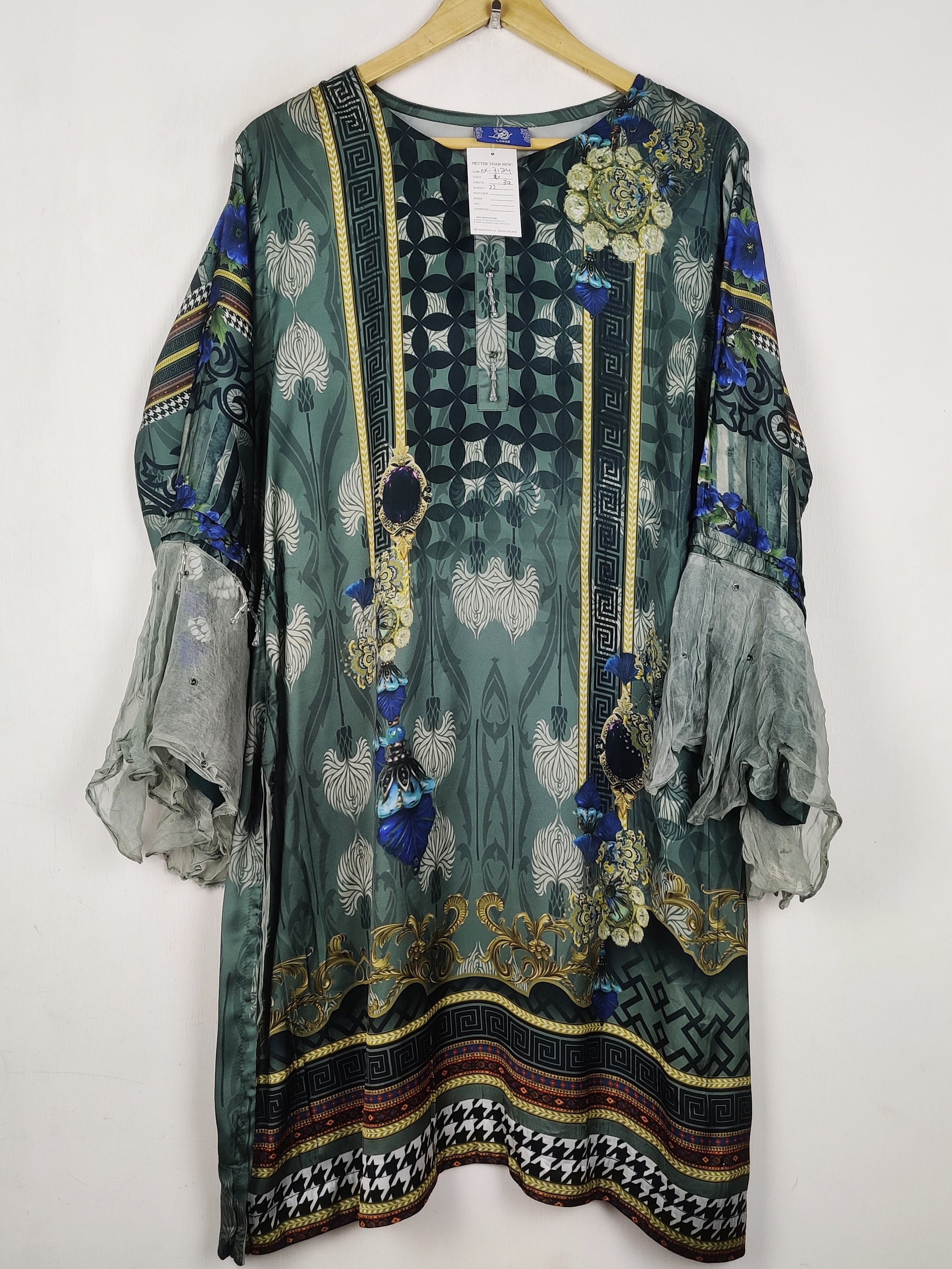 Buy online pre-used pre-loved 100% authentic & Original branded Rafah (BK-7124) available in Pakistan. Top international brands avilable.