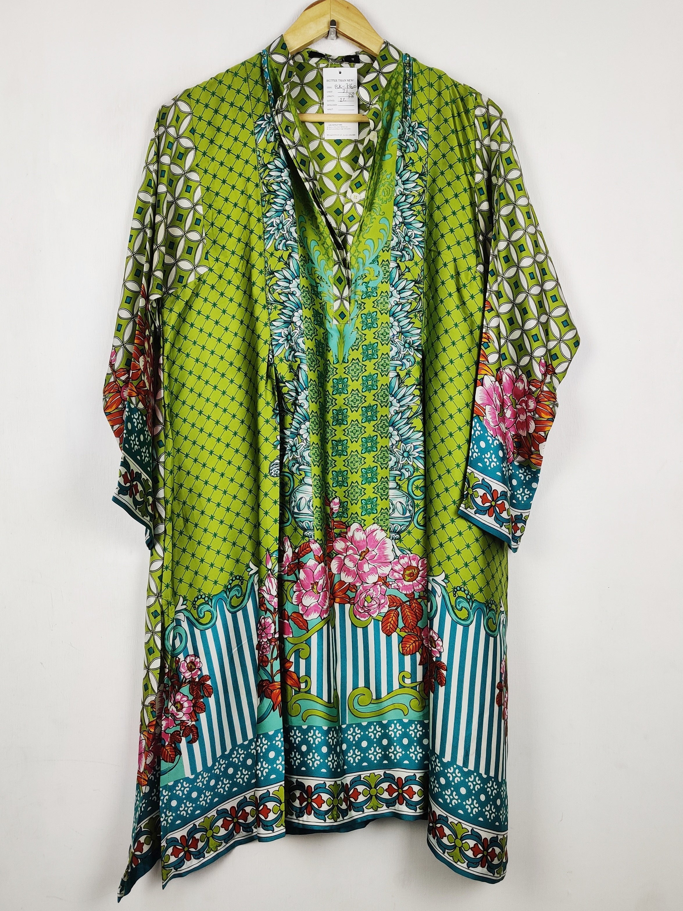 Buy online pre-used pre-loved 100% authentic & Original branded Khaadi (BK-7160) available in Pakistan. Top international brands avilable.