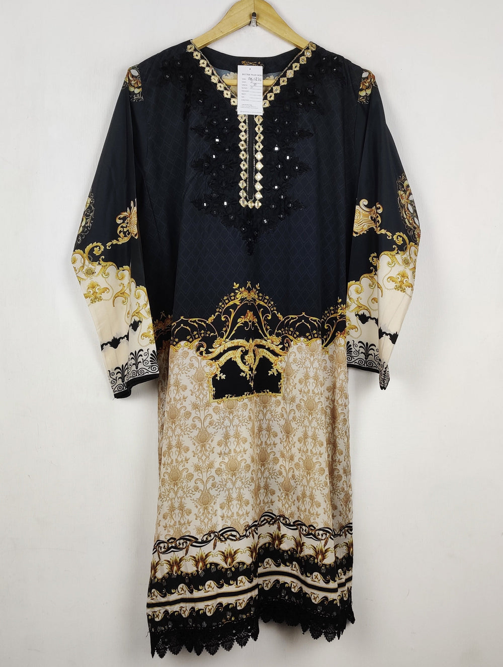 Buy online pre-used pre-loved 100% authentic & Original branded Maryam (BK-7171) available in Pakistan. Top international brands avilable.