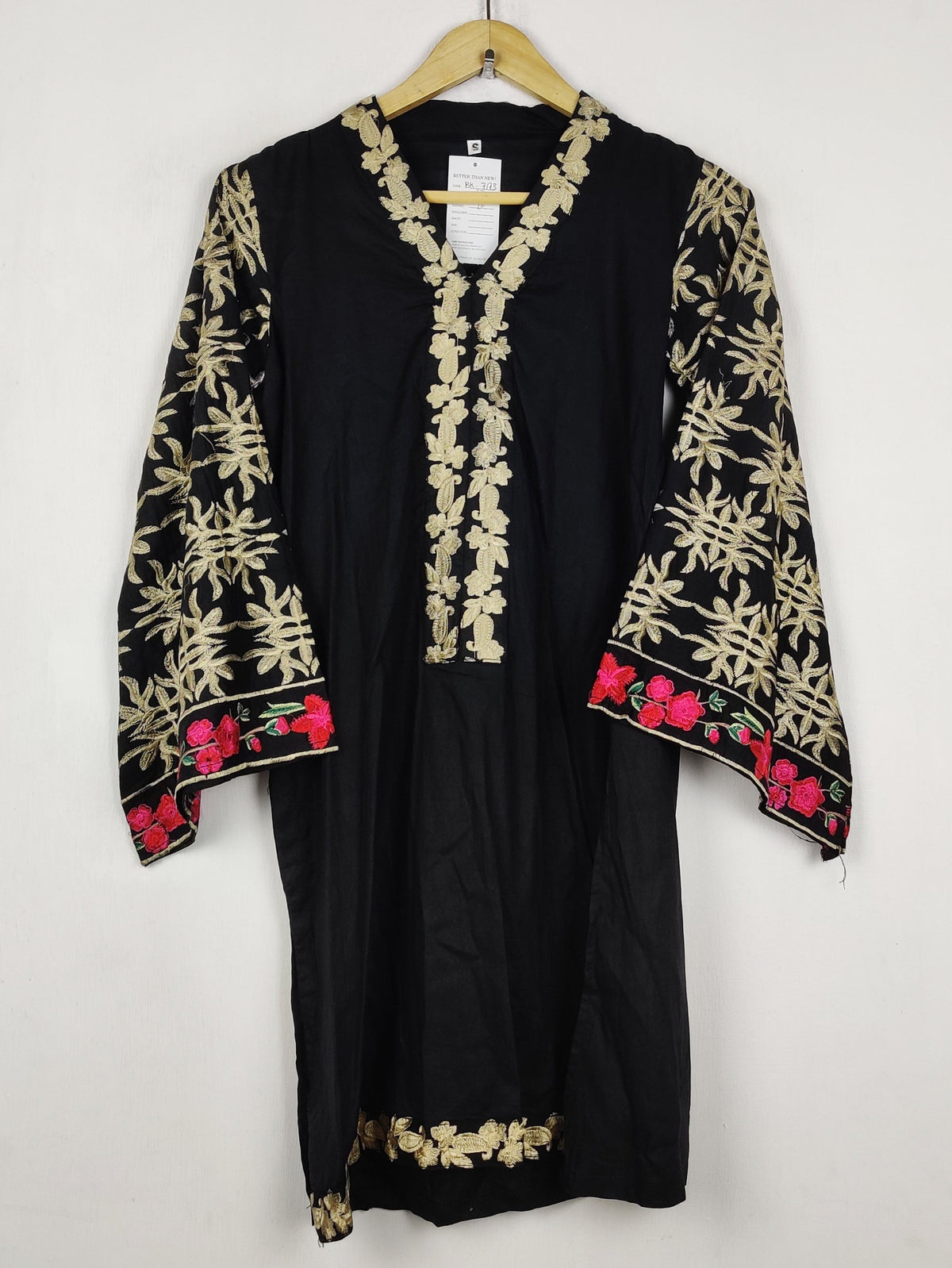 Buy online pre-used pre-loved 100% authentic & Original branded Unknown Brand (BK-7173) available in Pakistan. Top international brands avilable.