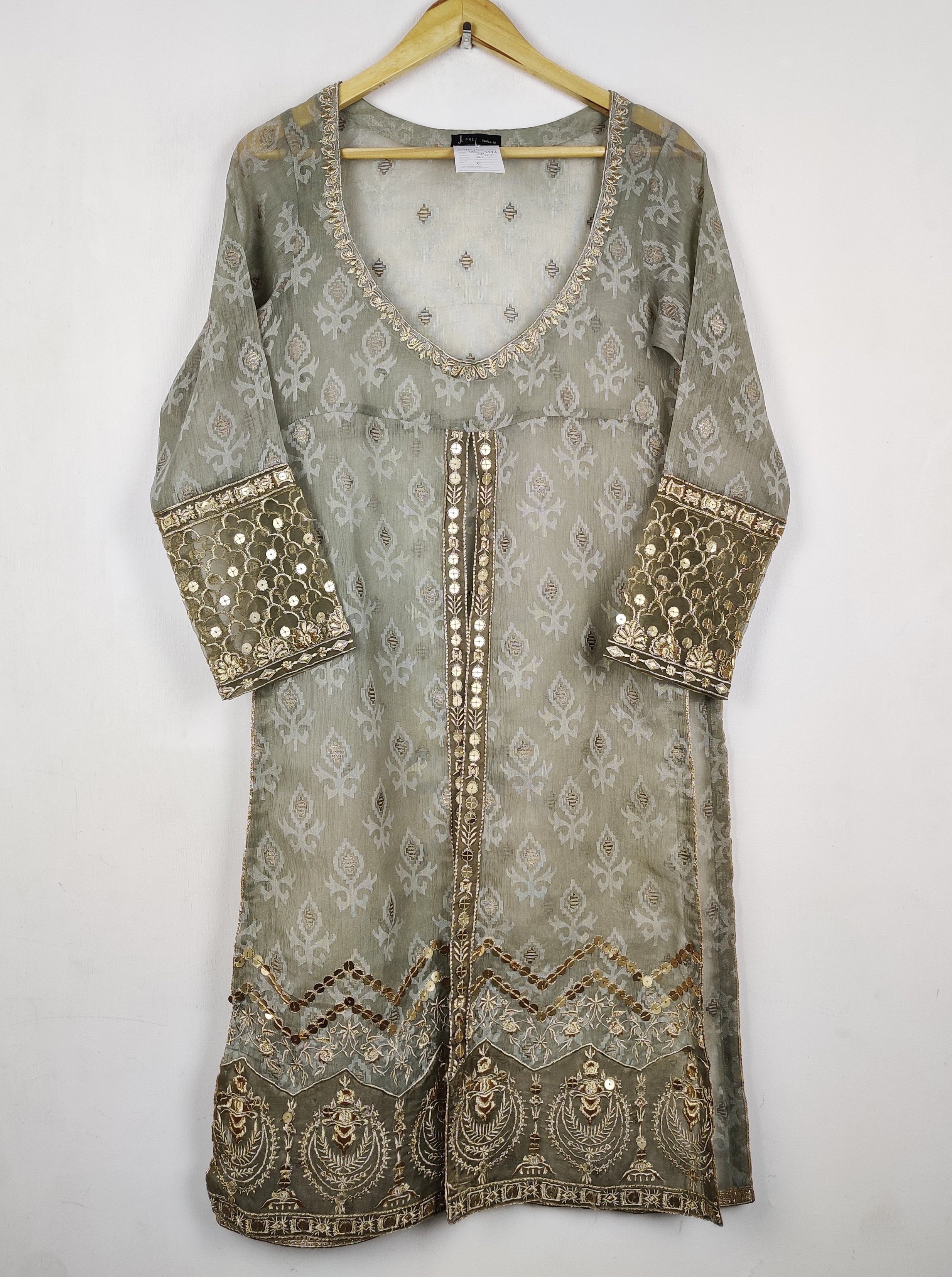 Buy online pre-used pre-loved 100% authentic & Original branded J. Pret (BK-7176) available in Pakistan. Top international brands avilable.