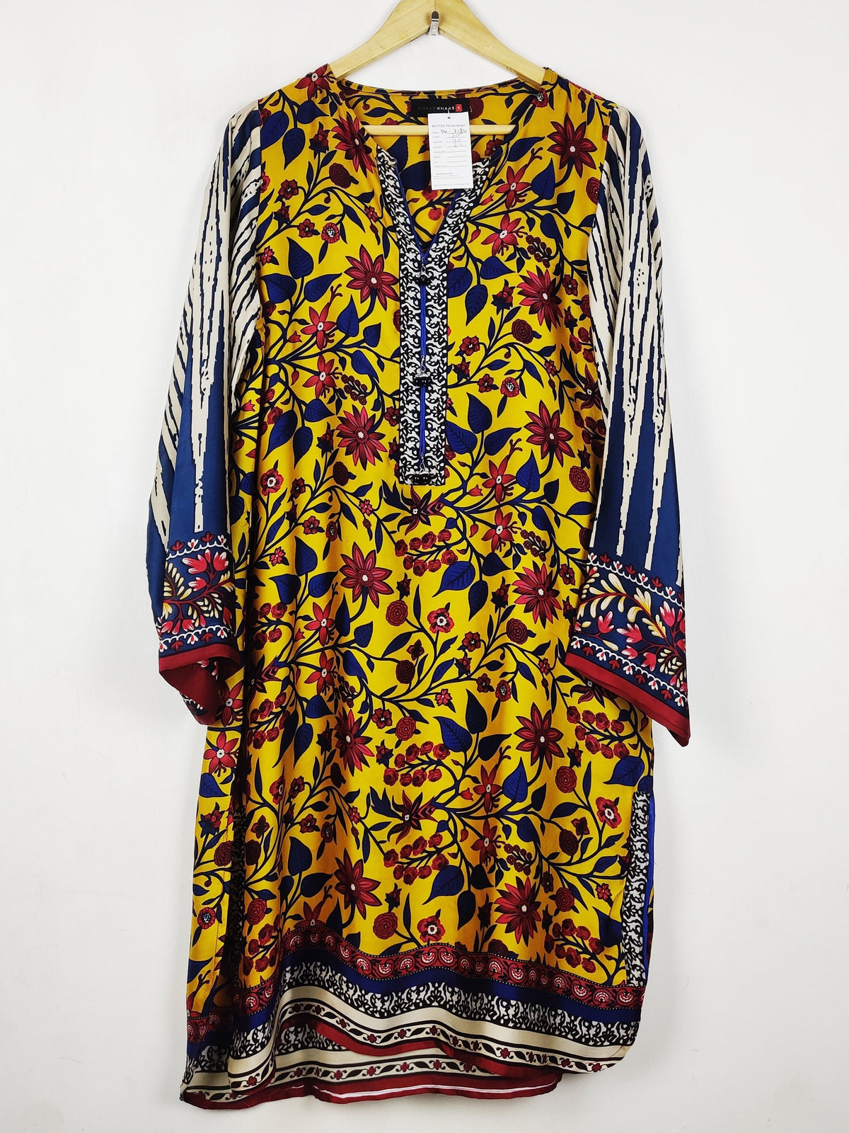 Buy online pre-used pre-loved 100% authentic & Original branded Khaadi (BK-7184) available in Pakistan. Top international brands avilable.