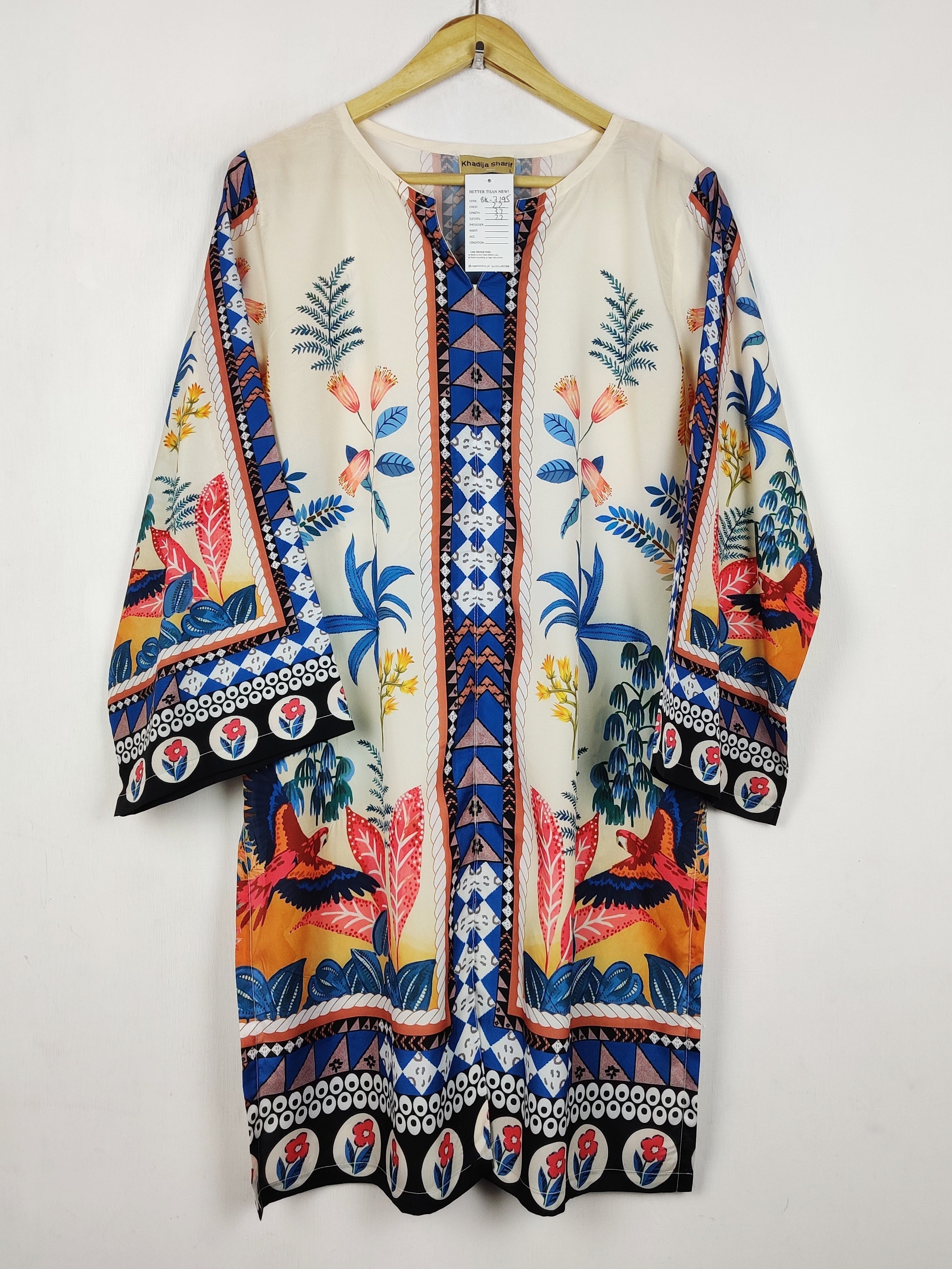 Buy online pre-used pre-loved 100% authentic & Original branded Khadija Sharif (BK-7195) available in Pakistan. Top international brands avilable.
