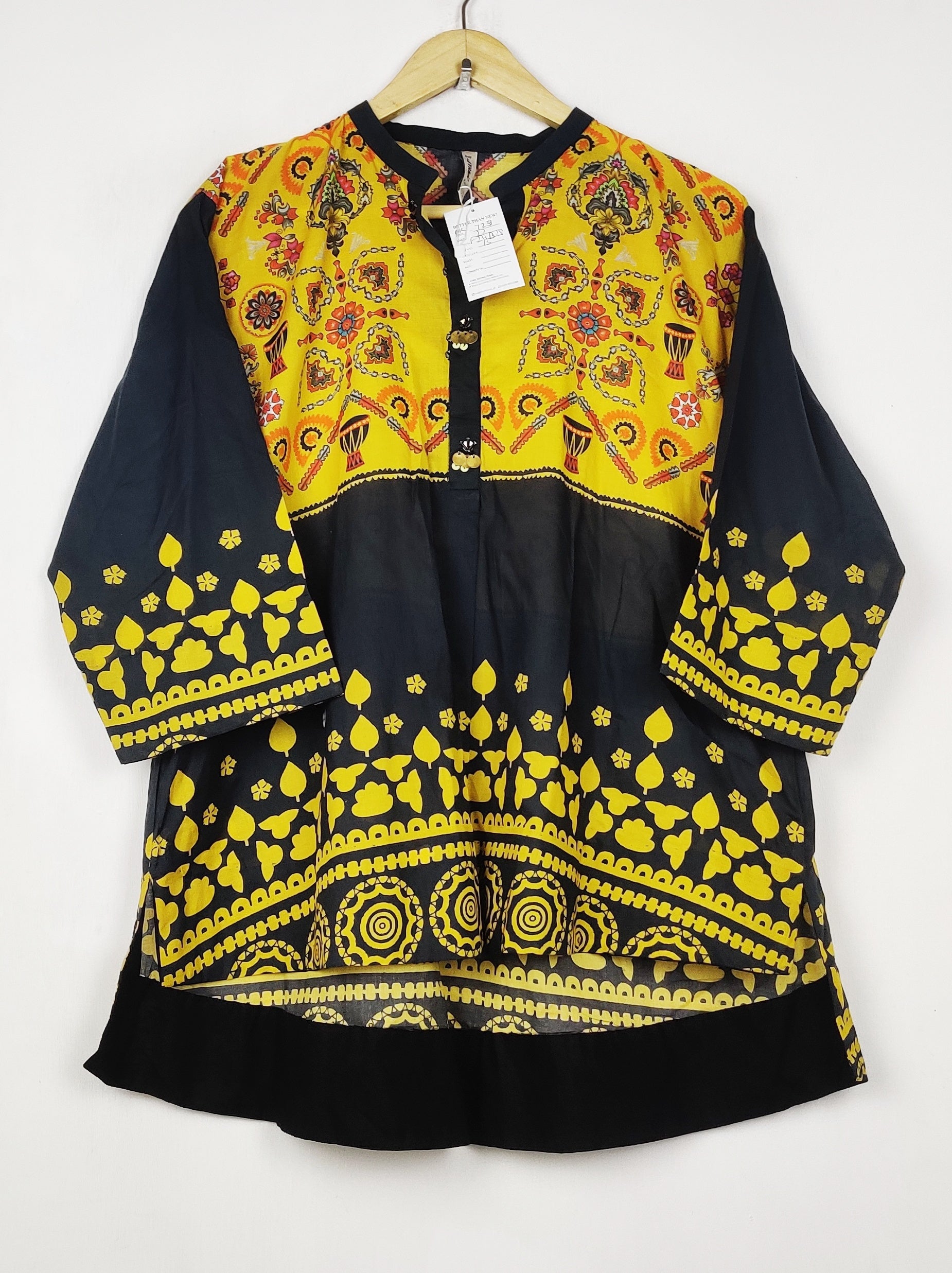 Buy online pre-used pre-loved 100% authentic & Original branded Ethnic (BK-7233) available in Pakistan. Top international brands avilable.