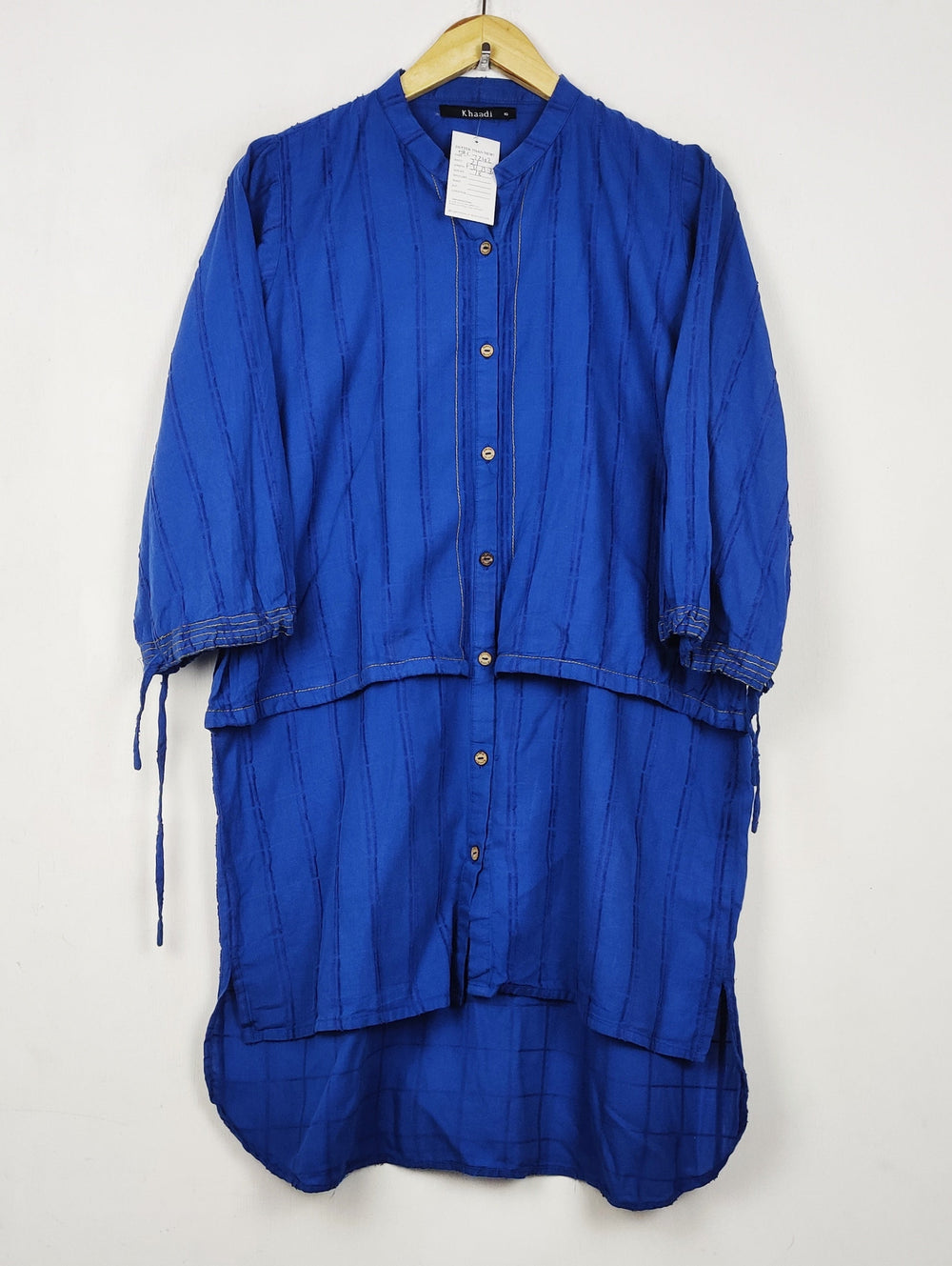Buy online pre-used pre-loved 100% authentic & Original branded Khaadi (BK-7242) available in Pakistan. Top international brands avilable.