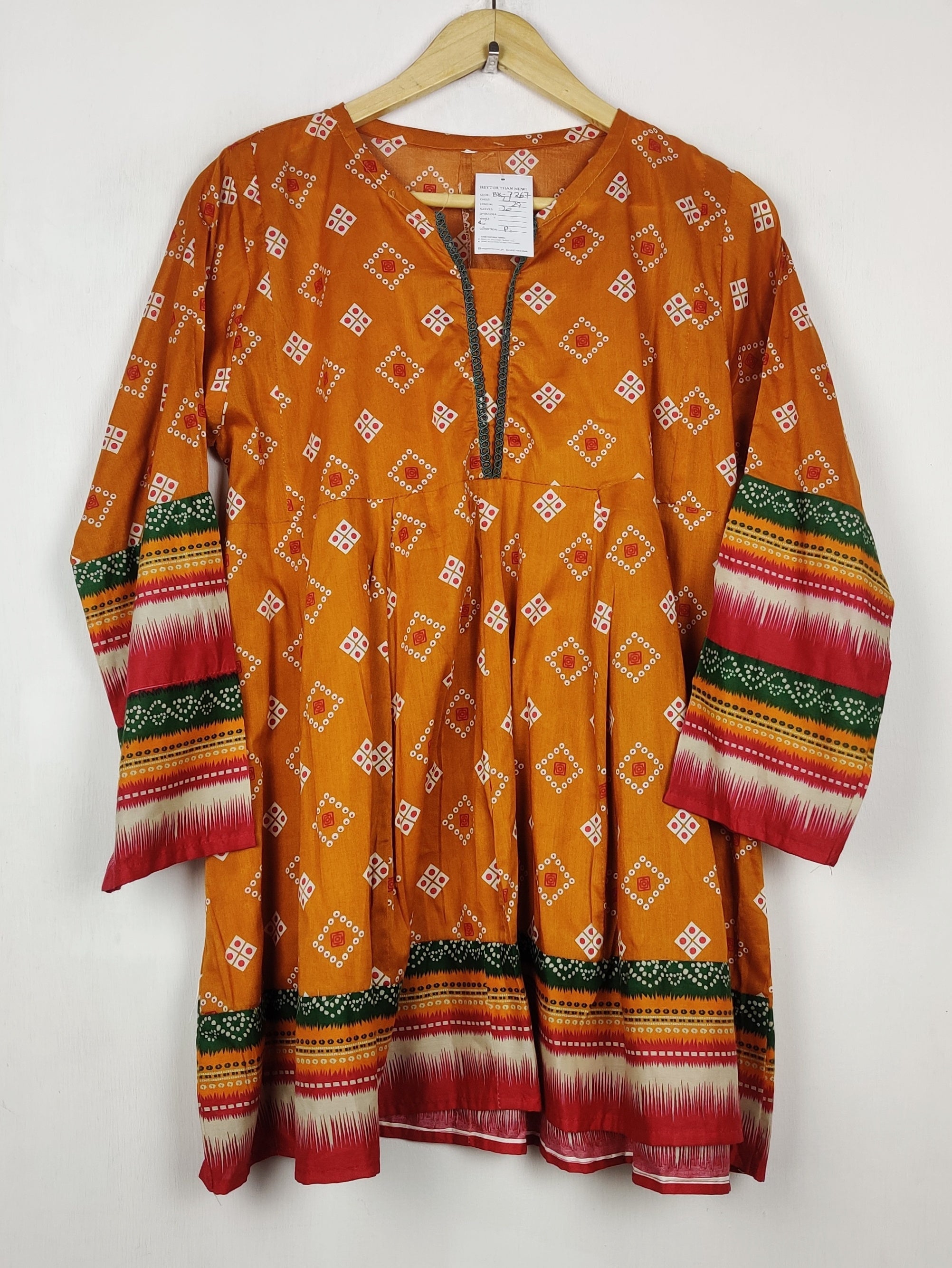 Buy online pre-used pre-loved 100% authentic & Original branded Unknown Brand (BK-7267) available in Pakistan. Top international brands avilable.