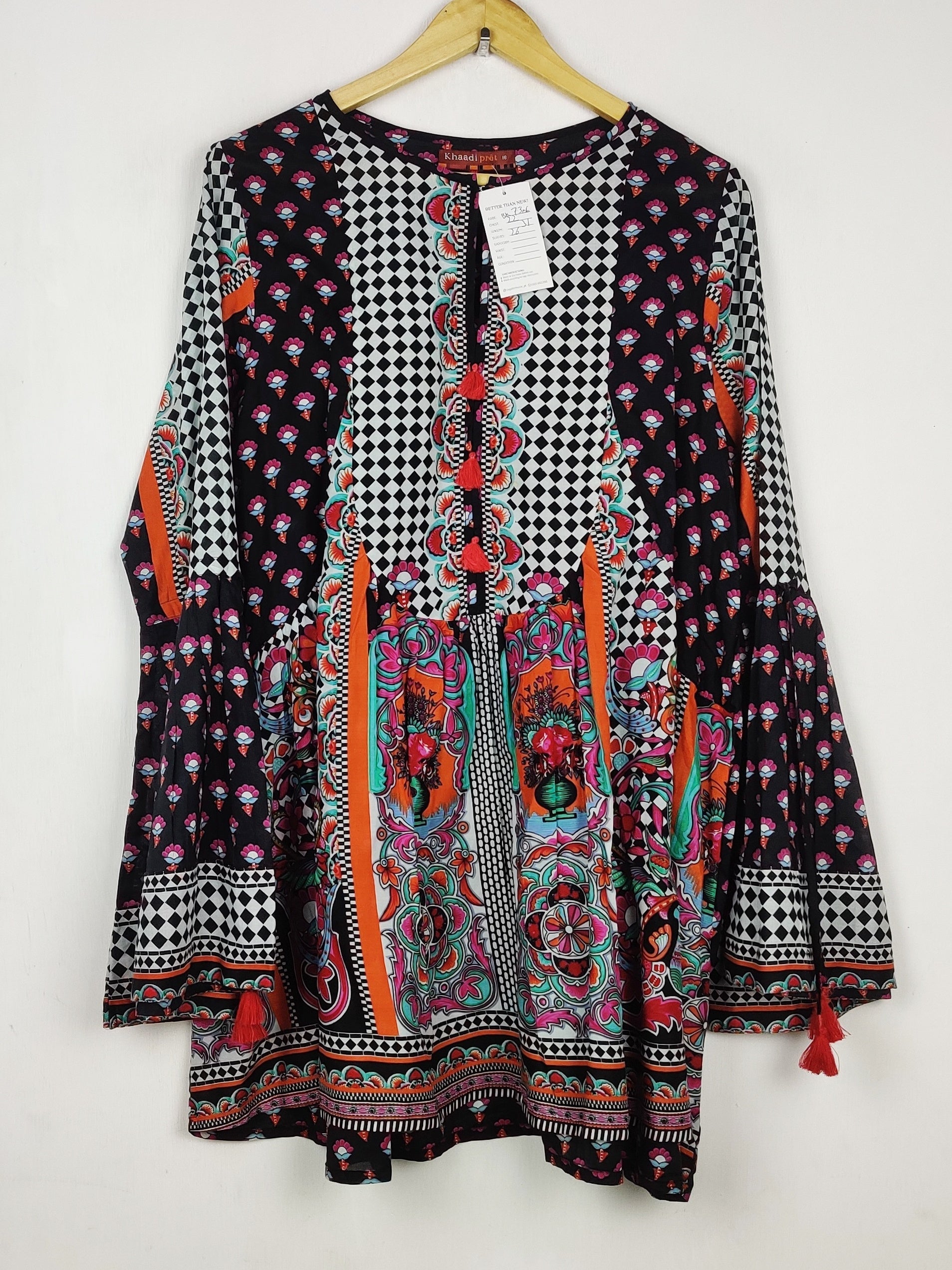 Buy online pre-used pre-loved 100% authentic & Original branded Khaadi (BK-7306) available in Pakistan. Top international brands avilable.