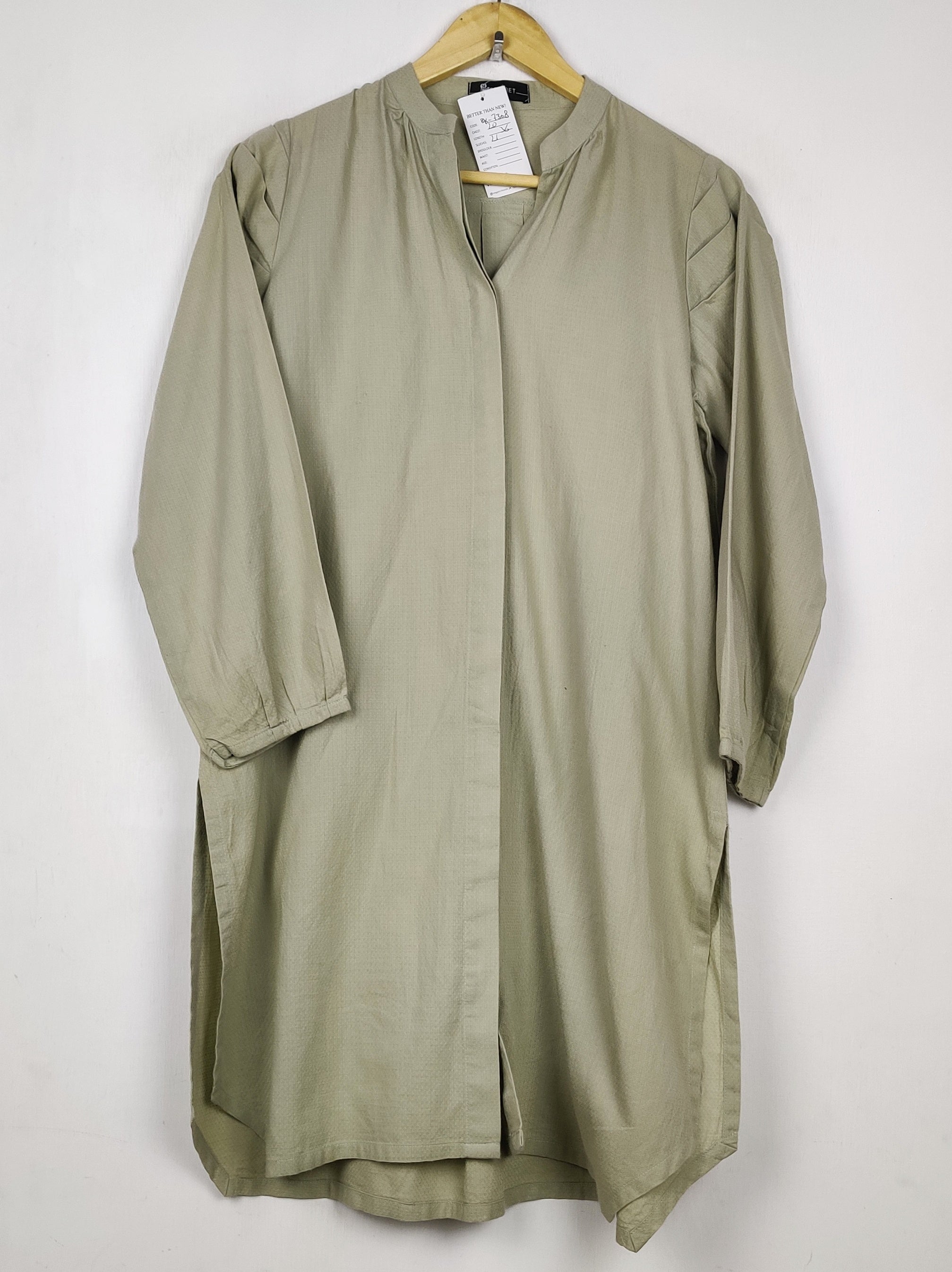 Buy online pre-used pre-loved 100% authentic & Original branded Gul Ahmed (BK-7308) available in Pakistan. Top international brands avilable.