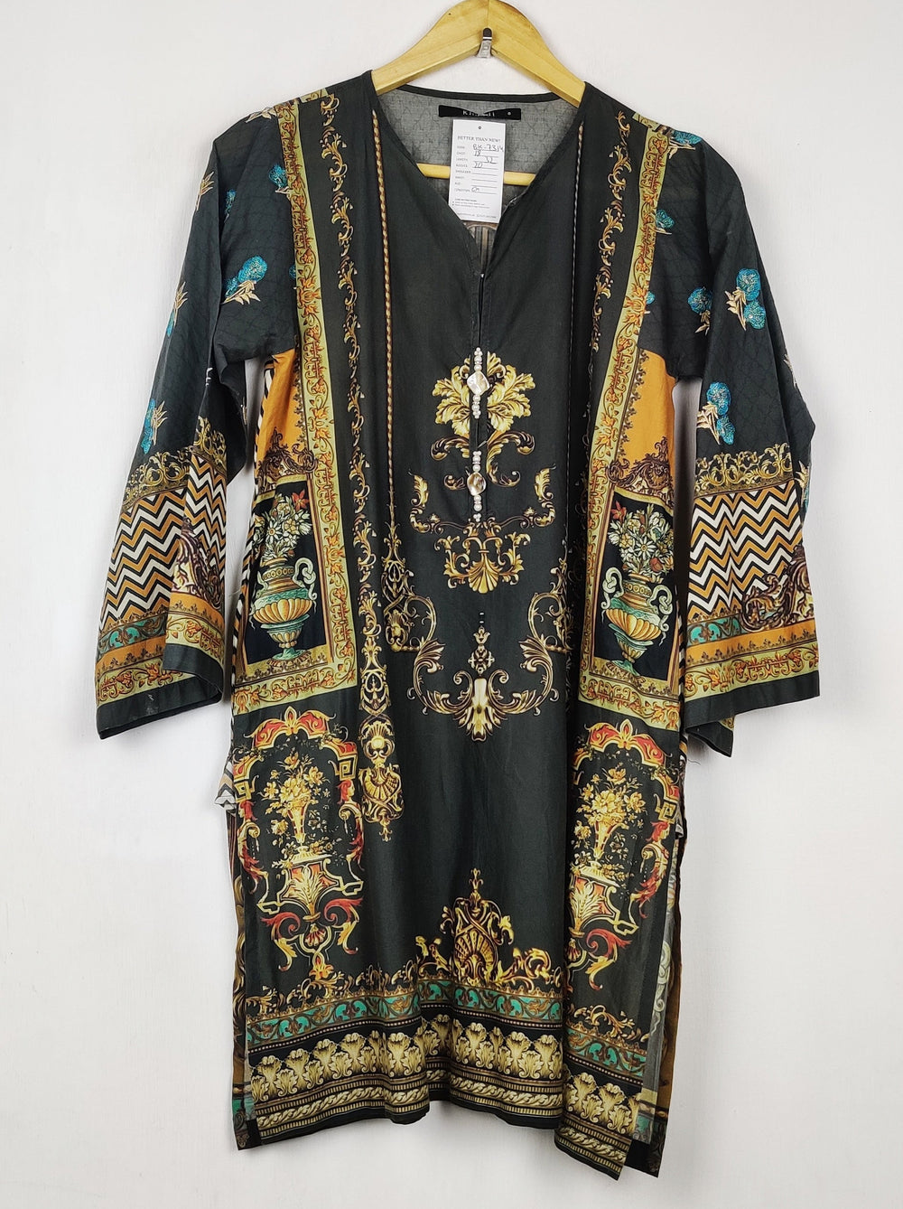 Buy online pre-used pre-loved 100% authentic & Original branded Khaadi (BK-7314) available in Pakistan. Top international brands avilable.