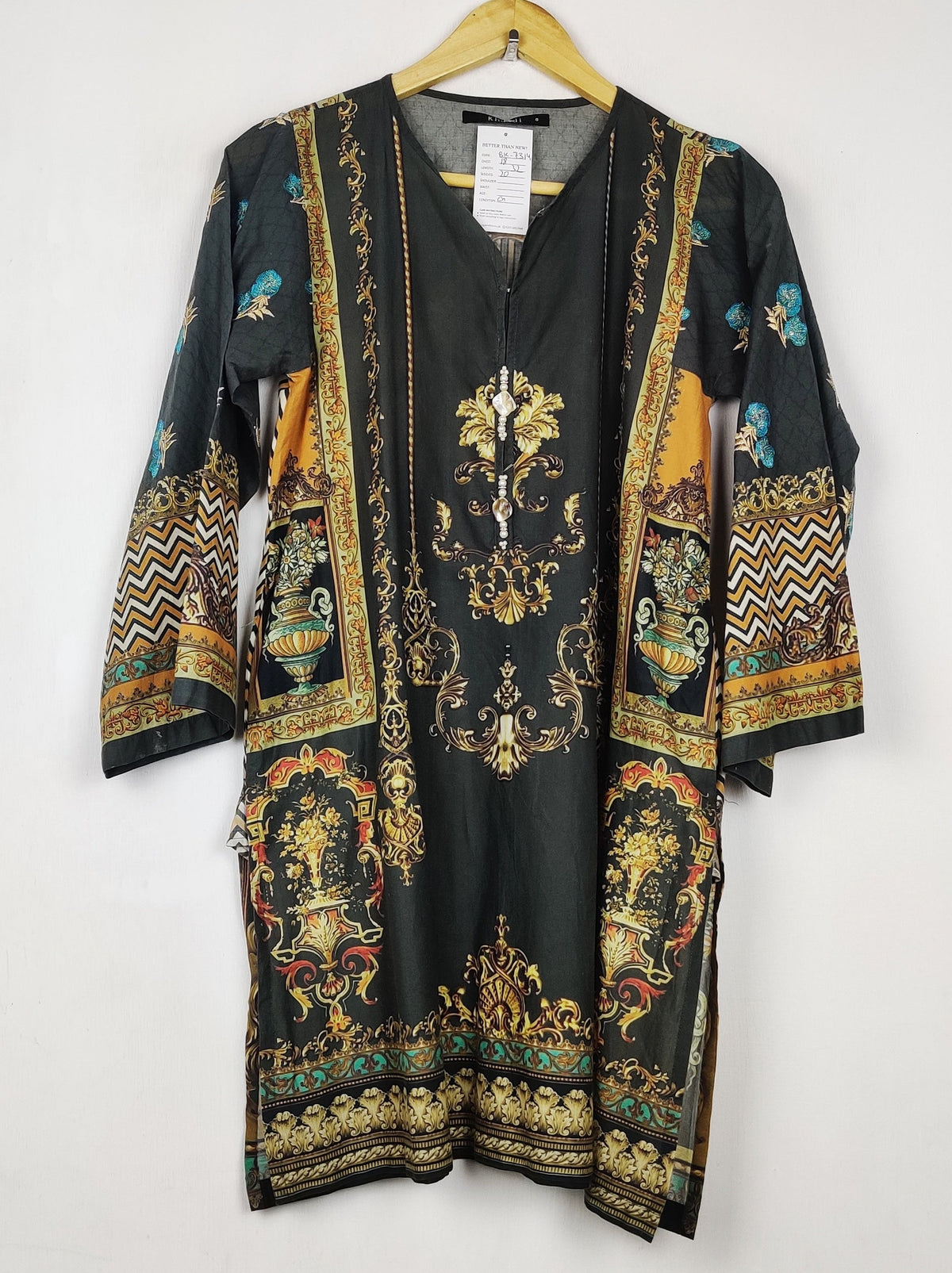 Buy online pre-used pre-loved 100% authentic & Original branded Khaadi (BK-7314) available in Pakistan. Top international brands avilable.
