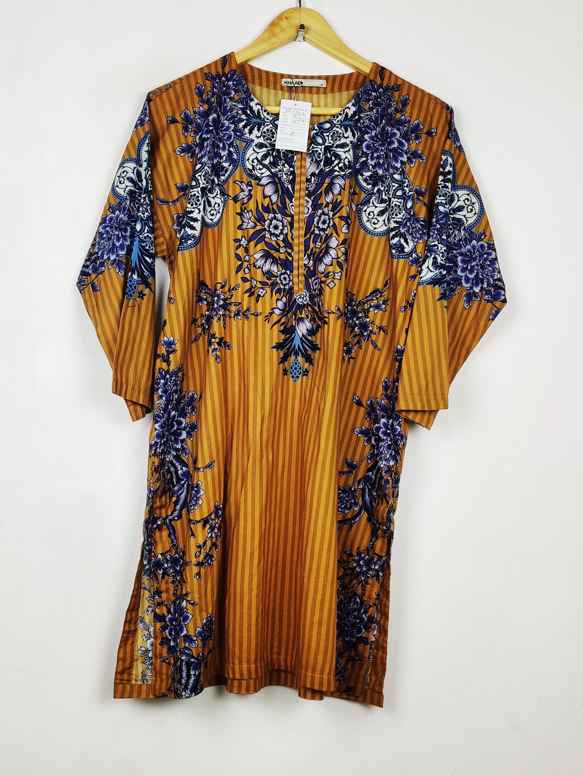 Buy online pre-used pre-loved 100% authentic & Original branded Khaadi (BK-7326) available in Pakistan. Top international brands avilable.