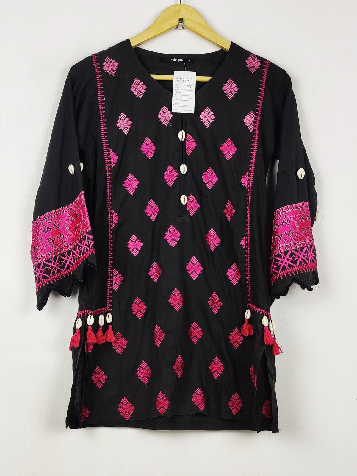 Buy online pre-used pre-loved 100% authentic & Original branded Khaadi (BK-7345) available in Pakistan. Top international brands avilable.