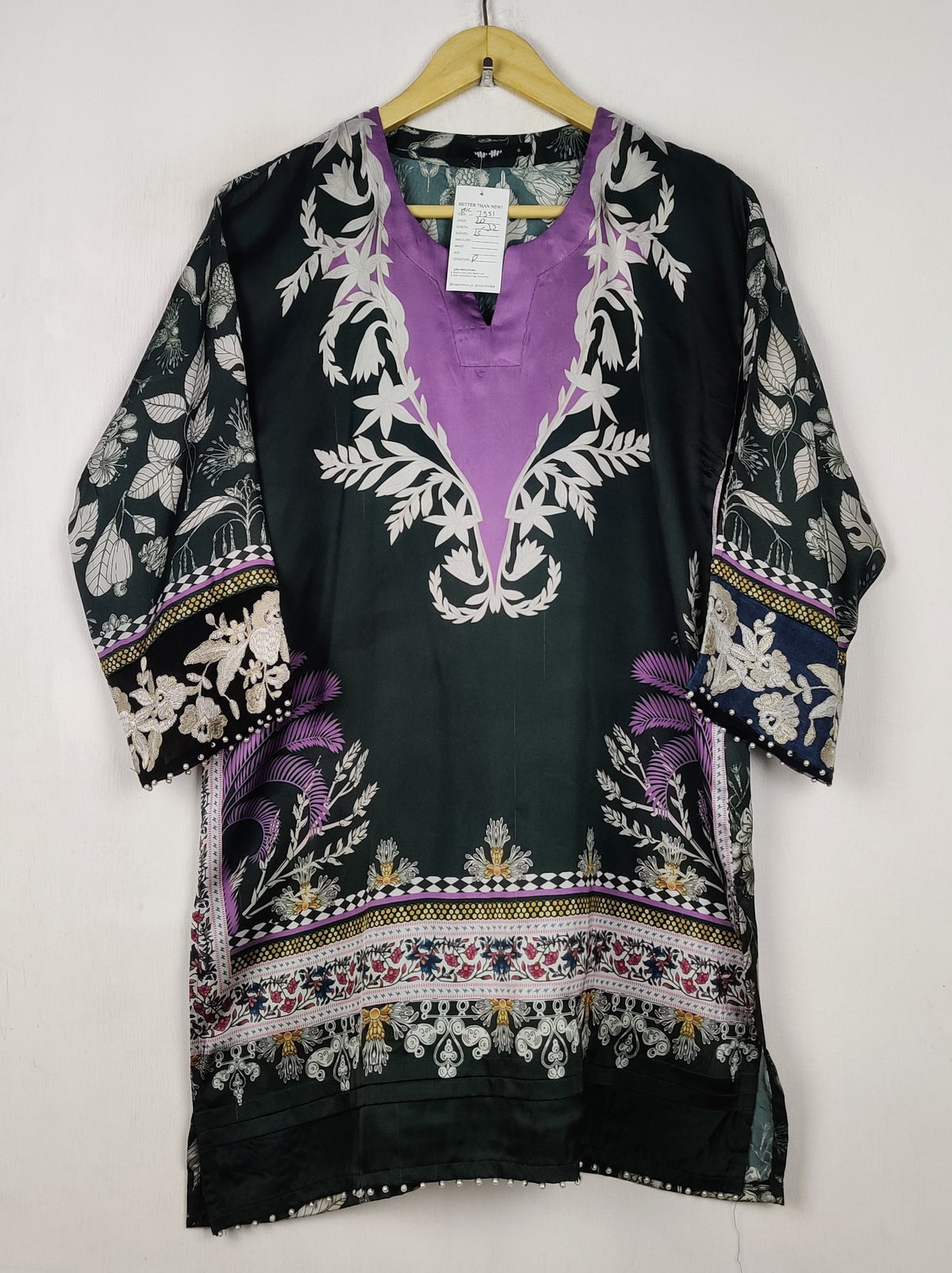 Buy online pre-used pre-loved 100% authentic & Original branded Khaadi (BK-7351) available in Pakistan. Top international brands avilable.