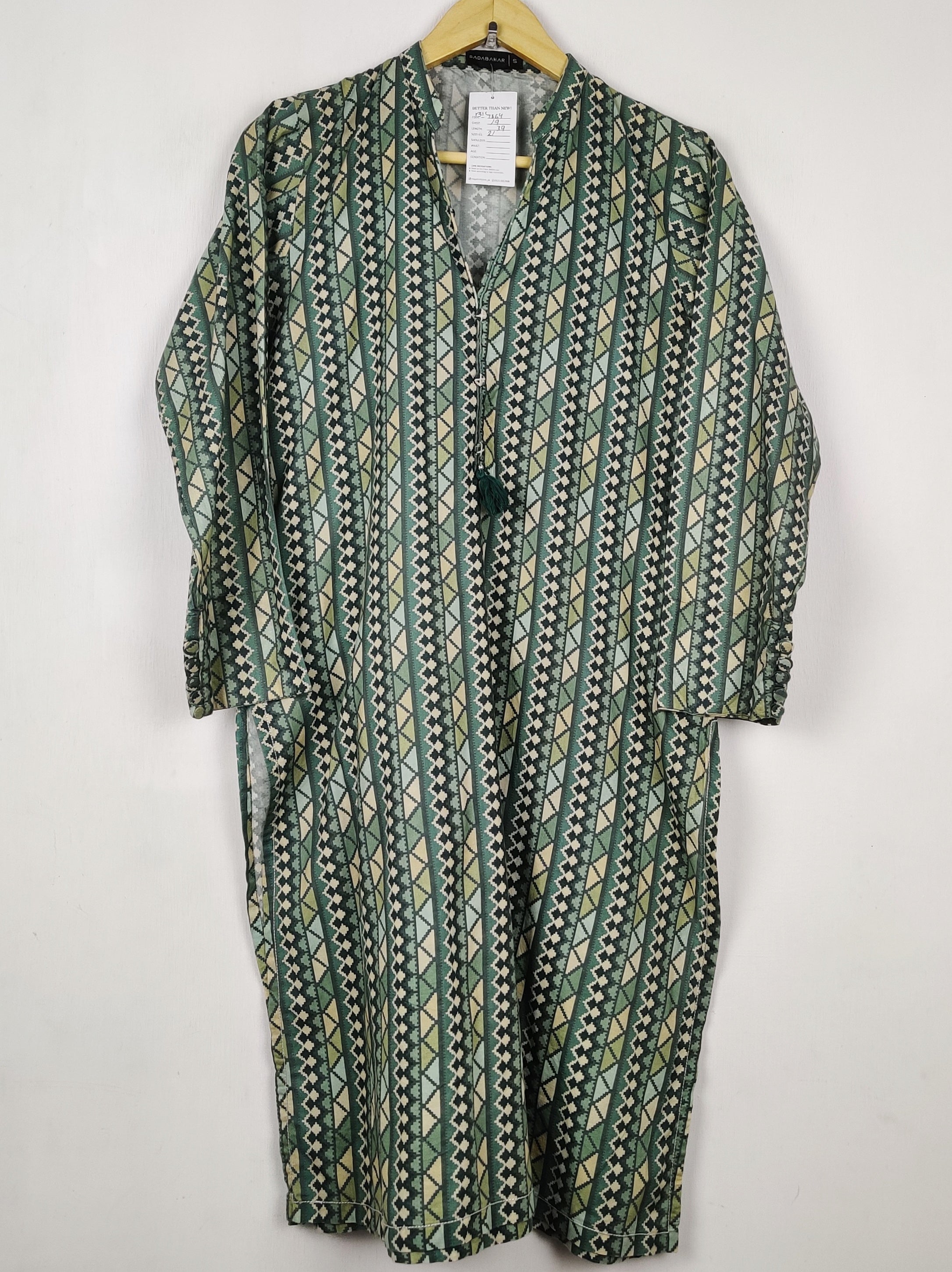 Buy online pre-used pre-loved 100% authentic & Original branded Sada Bahar (BK-7364) available in Pakistan. Top international brands avilable.