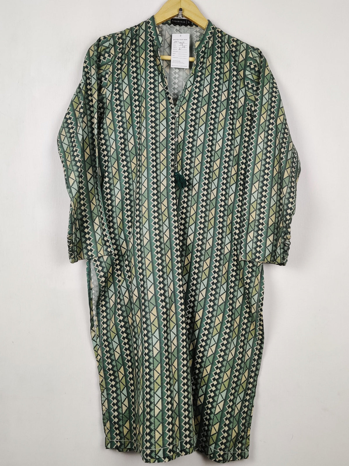 Buy online pre-used pre-loved 100% authentic & Original branded Sada Bahar (BK-7364) available in Pakistan. Top international brands avilable.