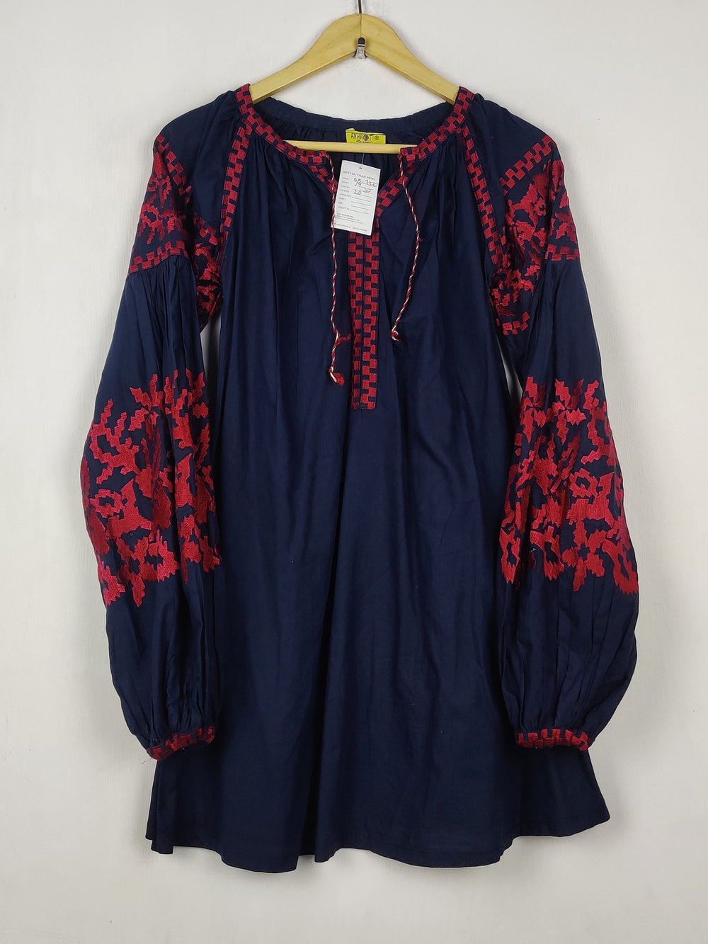 Buy online pre-used pre-loved 100% authentic & Original branded Akhrot (BK-7372) available in Pakistan. Top international brands avilable.