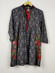 Buy online pre-used pre-loved 100% authentic & Original branded Ethnic (BK-7404) available in Pakistan. Top international brands avilable.