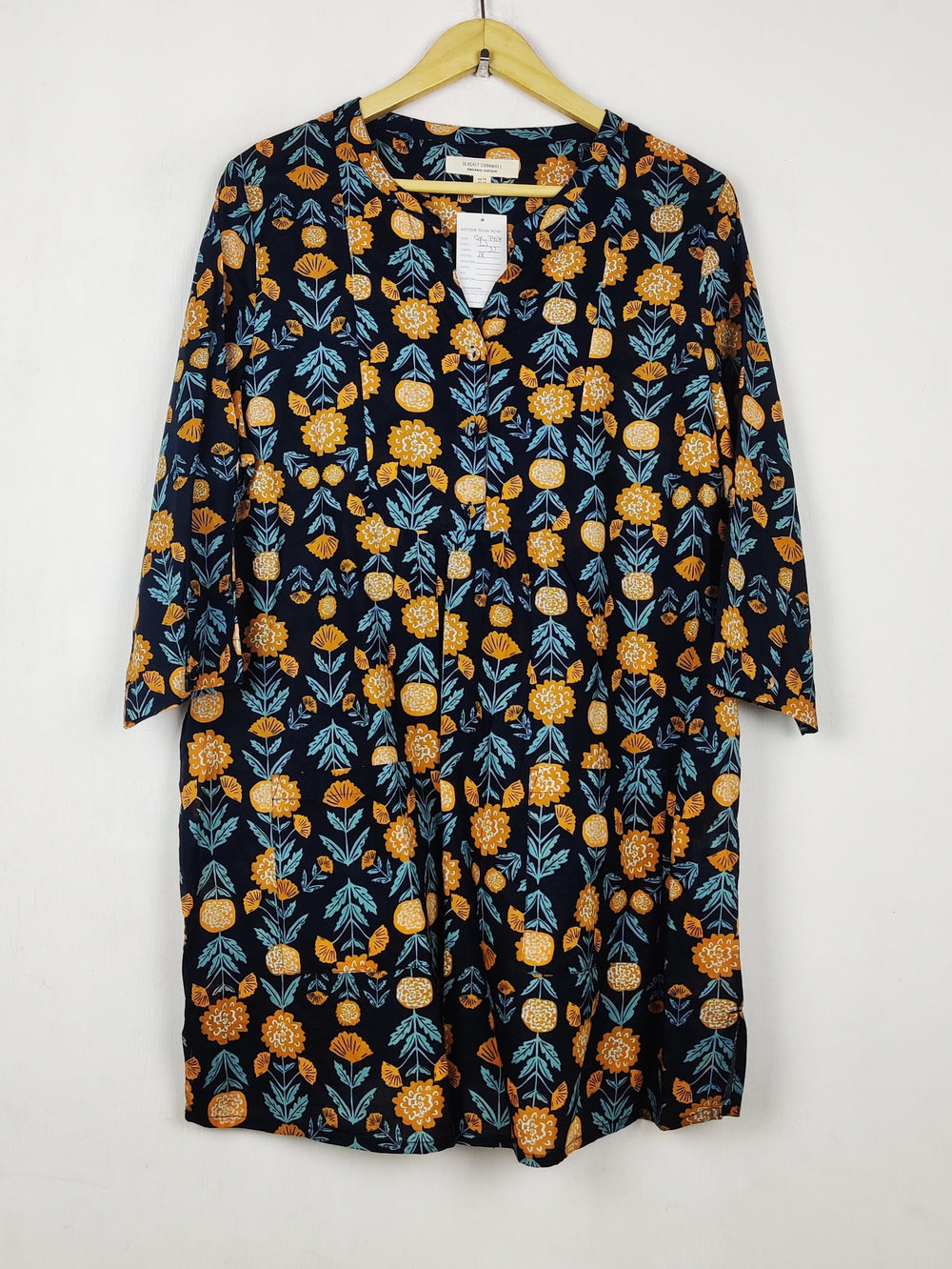 Buy online pre-used pre-loved 100% authentic & Original branded Seasalt Cornwall (BK-7414) available in Pakistan. Top international brands avilable.