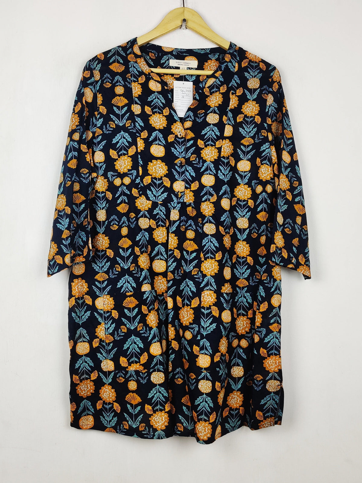 Buy online pre-used pre-loved 100% authentic & Original branded Seasalt Cornwall (BK-7414) available in Pakistan. Top international brands avilable.