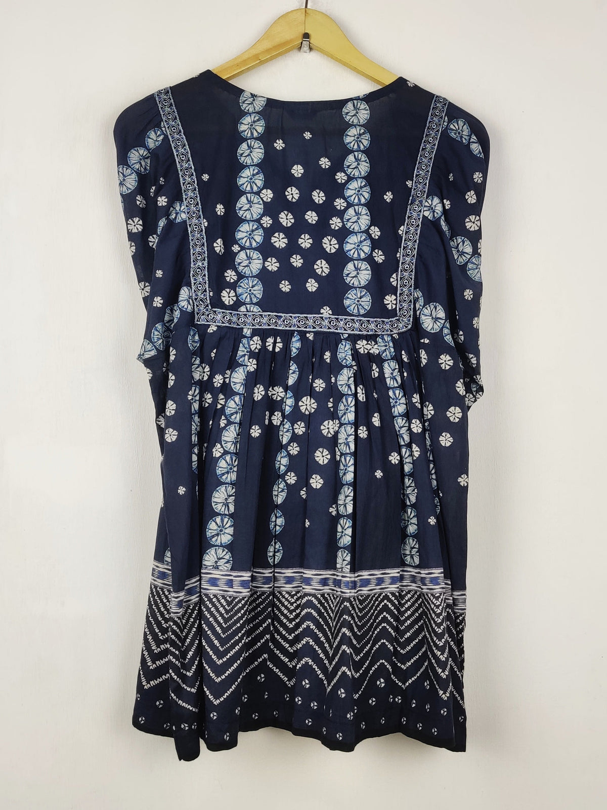 Sapphire (BK-7424)