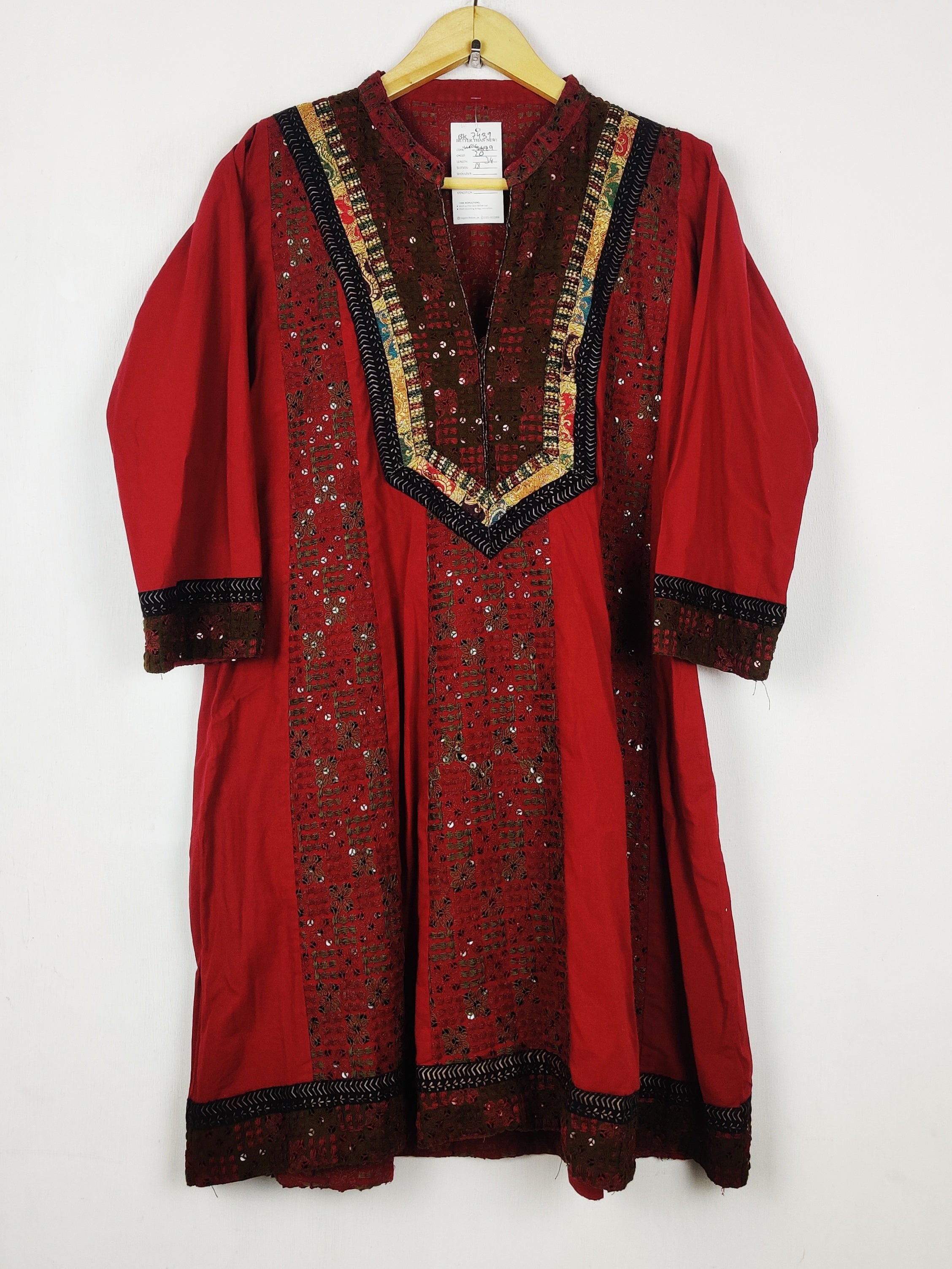 Buy online pre-used pre-loved 100% authentic & Original branded Unknown Brand (BK-7439) available in Pakistan. Top international brands avilable.