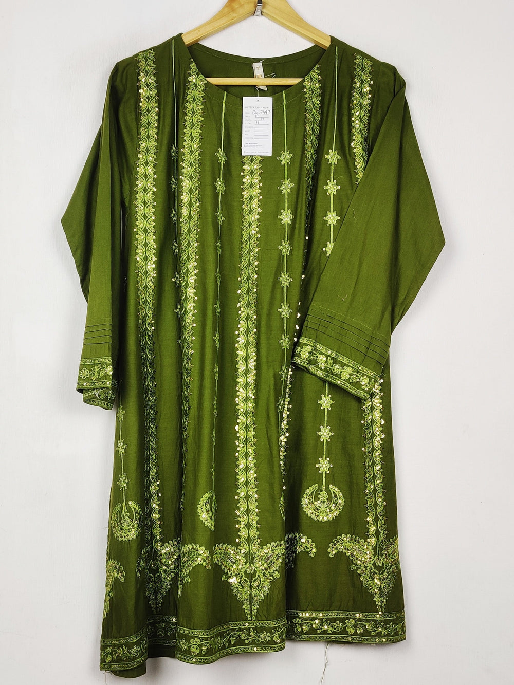 Buy online pre-used pre-loved 100% authentic & Original branded Motif (BK-7497) available in Pakistan. Top international brands avilable.