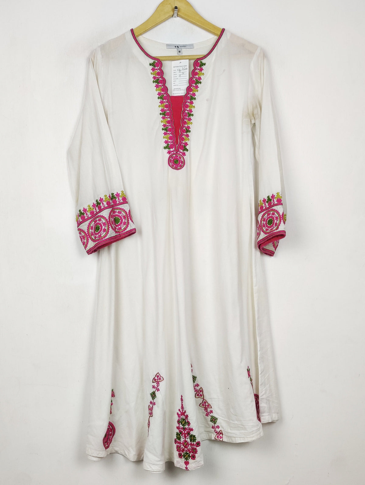 Buy online pre-used pre-loved 100% authentic & Original branded J.Pret (BK-7506) available in Pakistan. Top international brands avilable.