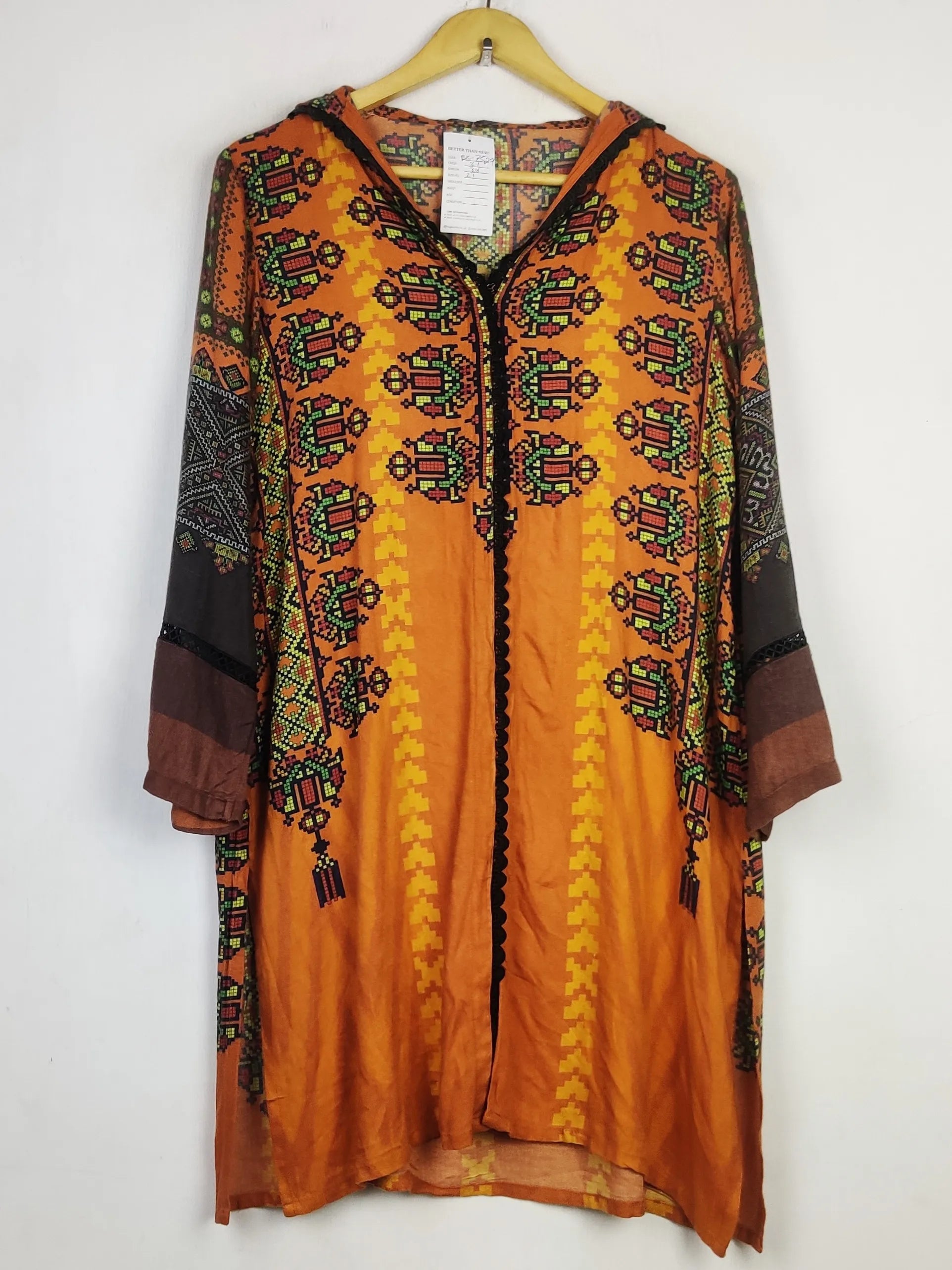 Buy online pre-used pre-loved 100% authentic & Original branded Ideas Pret (BK-7529) available in Pakistan. Top international brands avilable.