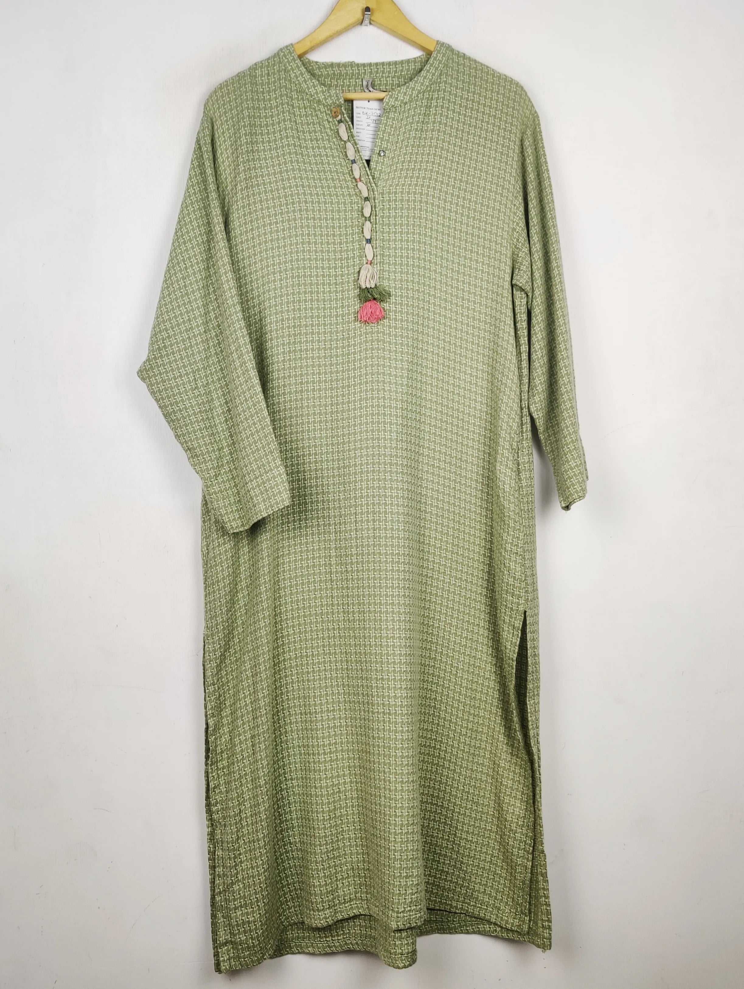 Buy online pre-used pre-loved 100% authentic & Original branded Ethnic (BK-7532) available in Pakistan. Top international brands avilable.