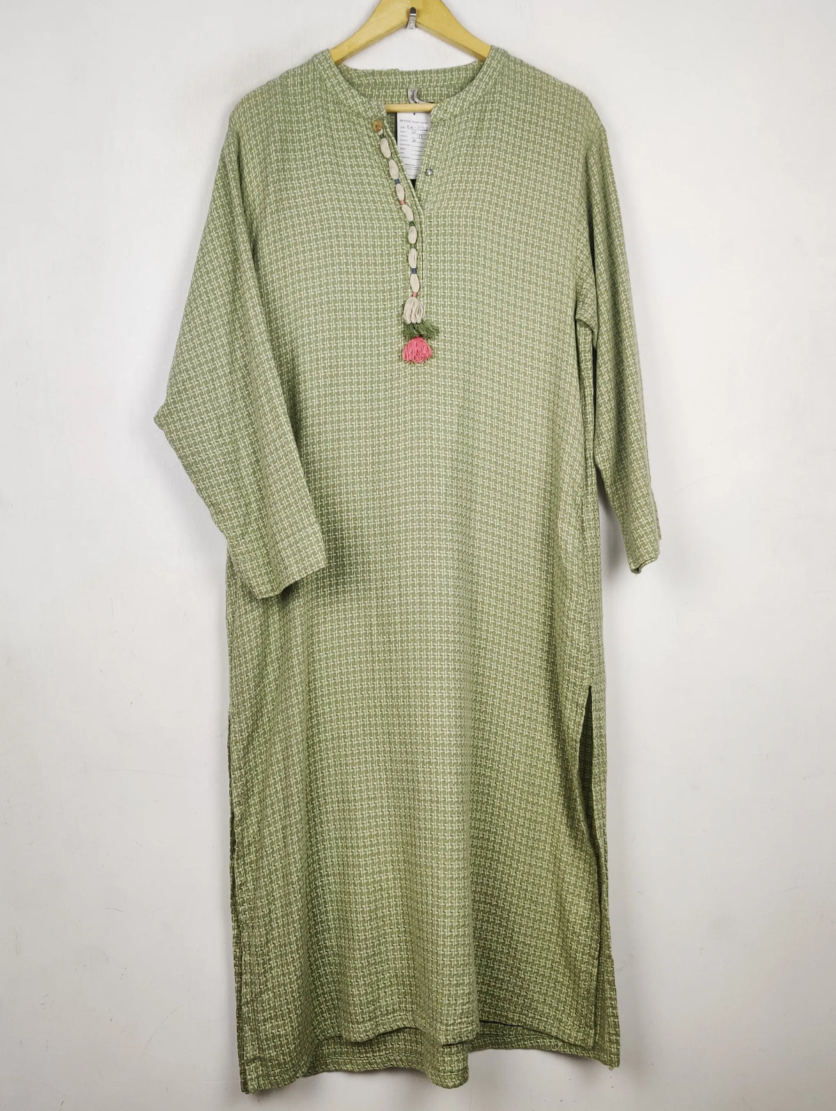 Buy online pre-used pre-loved 100% authentic & Original branded Ethnic (BK-7532) available in Pakistan. Top international brands avilable.
