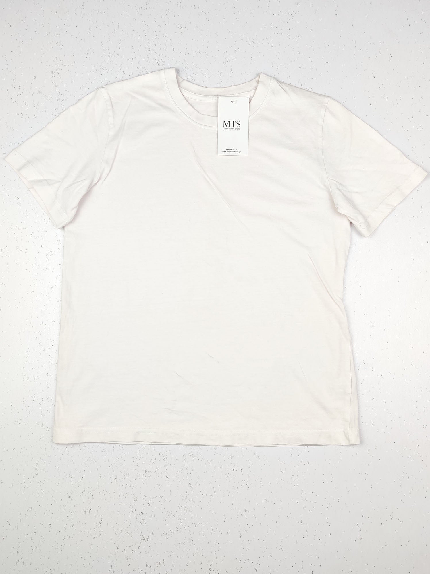 Buy online pre-used pre-loved 100% authentic & Original branded Lily & Dan (BST-1018) available in Pakistan. Top international brands avilable.