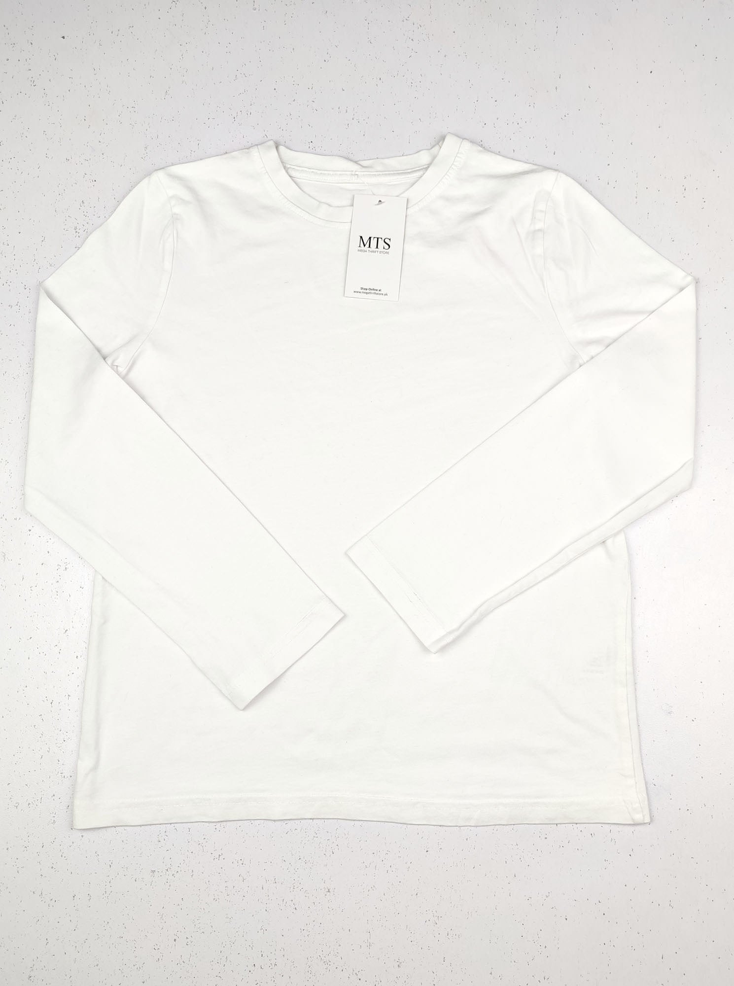 Buy online pre-used pre-loved 100% authentic & Original branded Tu (BST-1049) available in Pakistan. Top international brands avilable.