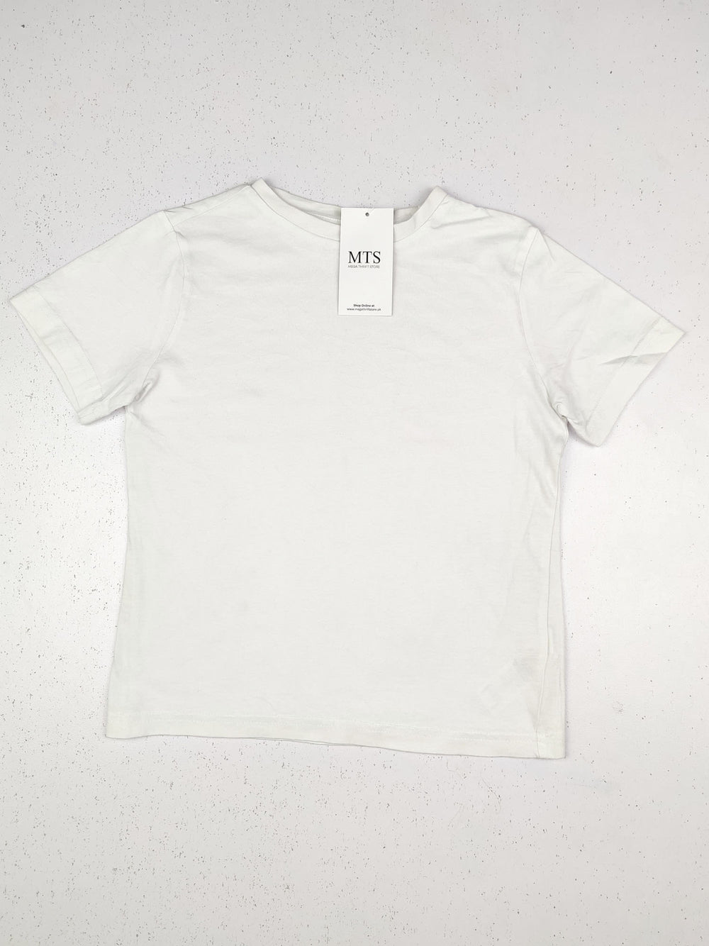 Buy online pre-used pre-loved 100% authentic & Original branded F&F (BST-1053) available in Pakistan. Top international brands avilable.