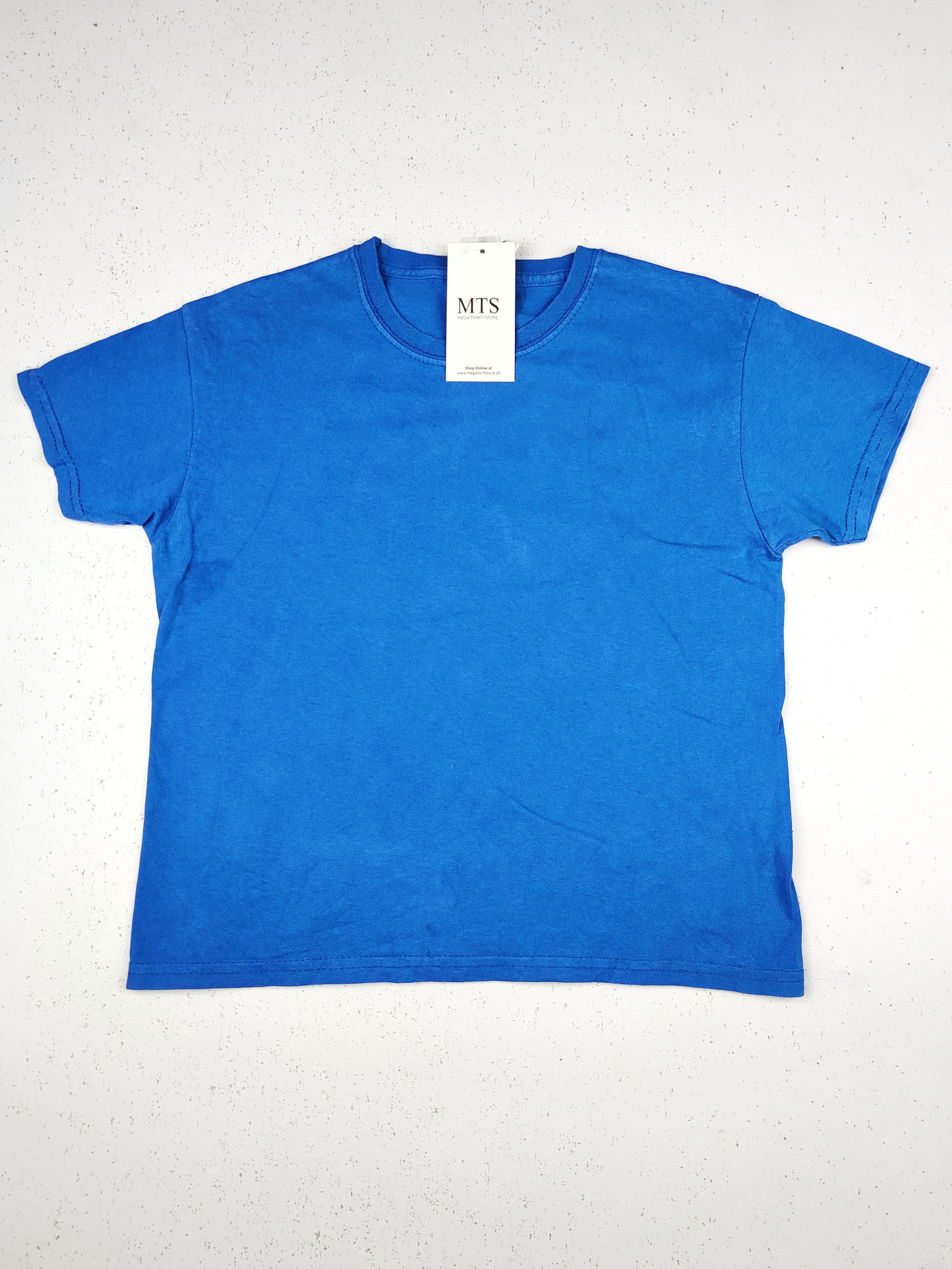 Buy online pre-used pre-loved 100% authentic & Original branded Fruit Of The Loom (BST-1069) available in Pakistan. Top international brands avilable.