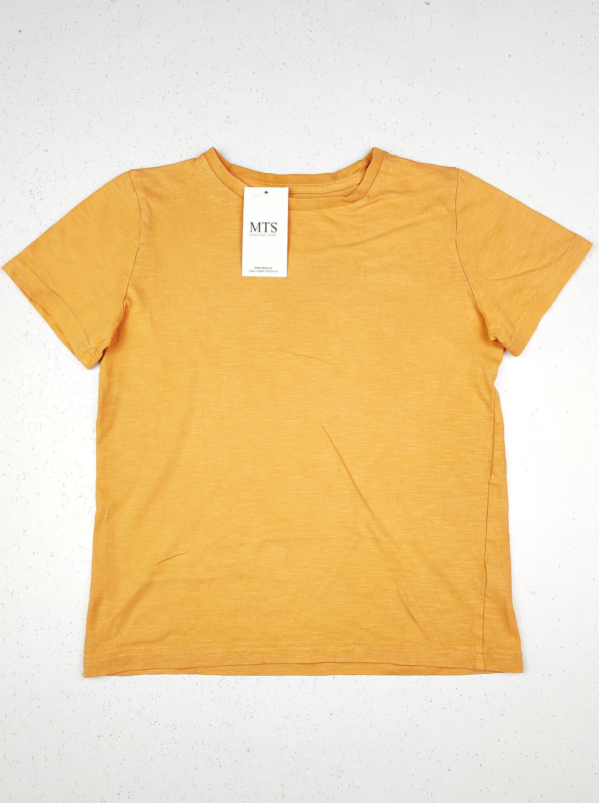 Buy online pre-used pre-loved 100% authentic & Original branded Tu (BST-1072) available in Pakistan. Top international brands avilable.