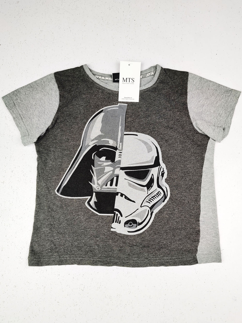 Buy online pre-used pre-loved 100% authentic & Original branded Star Wars (BST-1124) available in Pakistan. Top international brands avilable.