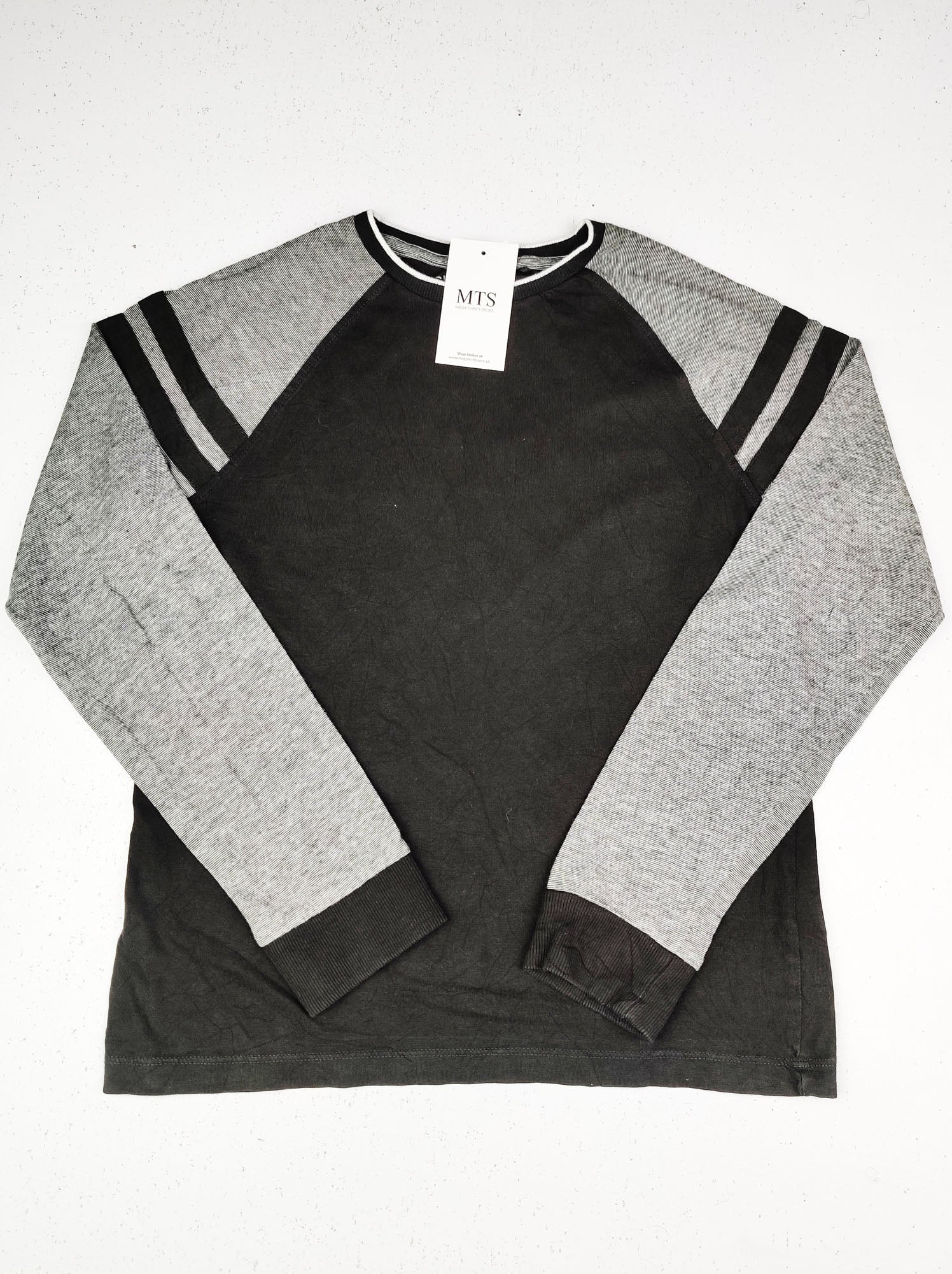 Buy online pre-used pre-loved 100% authentic & Original branded Next (BST-1126) available in Pakistan. Top international brands avilable.