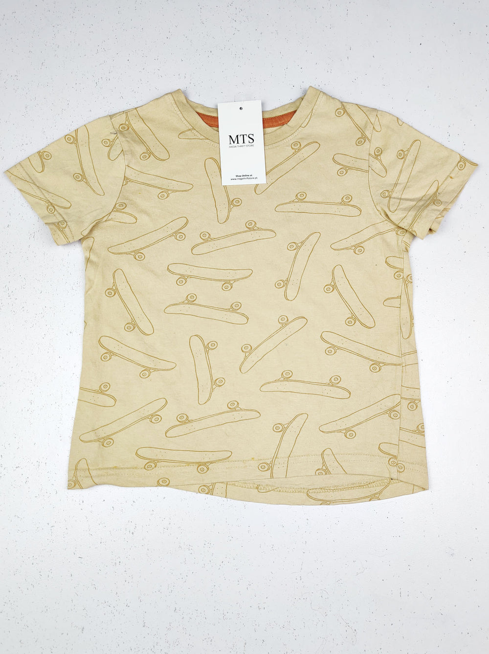 Buy online pre-used pre-loved 100% authentic & Original branded Nutmeg (BST-1213) available in Pakistan. Top international brands avilable.