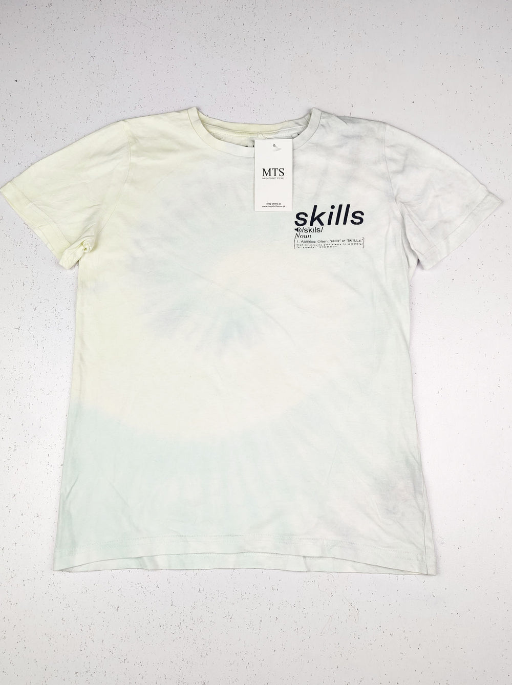 Buy online pre-used pre-loved 100% authentic & Original branded Tu (BST-1226) available in Pakistan. Top international brands avilable.