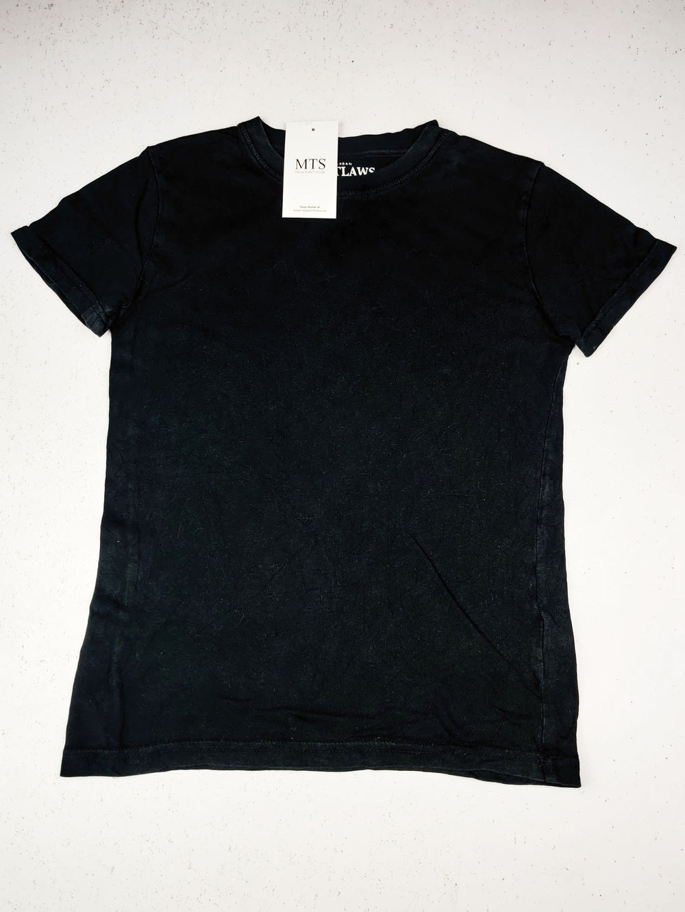 Buy online pre-used pre-loved 100% authentic & Original branded Urban Outlaws (BST-1235) available in Pakistan. Top international brands avilable.