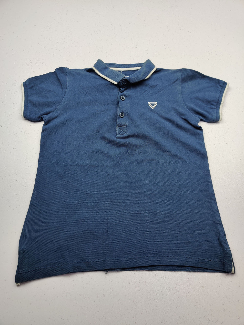 Buy online pre-used pre-loved 100% authentic & Original branded Urbn Dept (BST-123) available in Pakistan. Top international brands avilable.