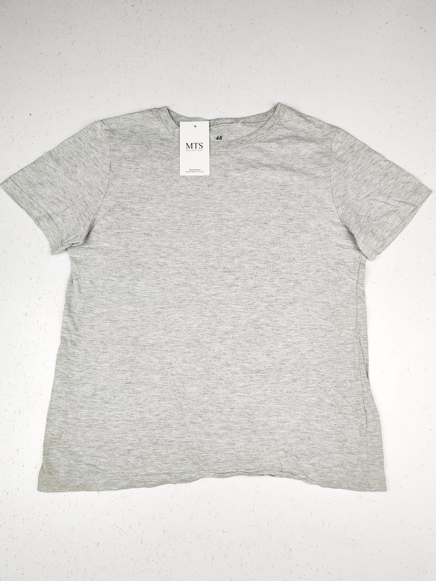 Buy online pre-used pre-loved 100% authentic & Original branded H&M (BST-1241) available in Pakistan. Top international brands avilable.