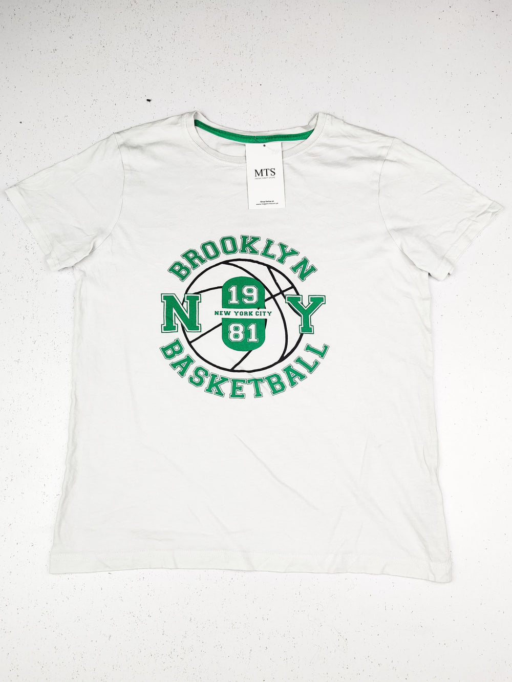 Buy online pre-used pre-loved 100% authentic & Original branded Primark (BST-1256) available in Pakistan. Top international brands avilable.