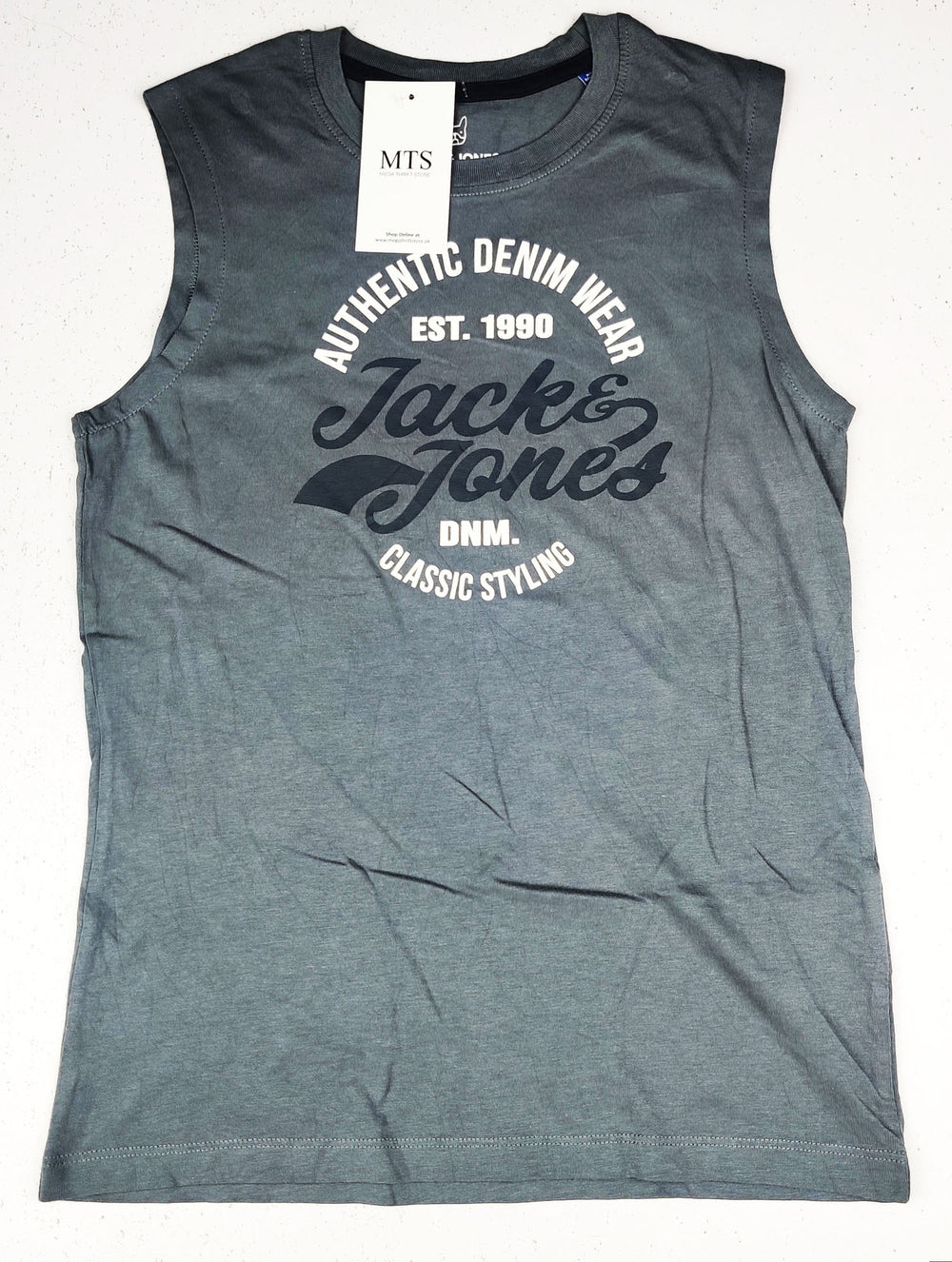 Buy online pre-used pre-loved 100% authentic & Original branded Jack & Jones (BST-1263) available in Pakistan. Top international brands avilable.