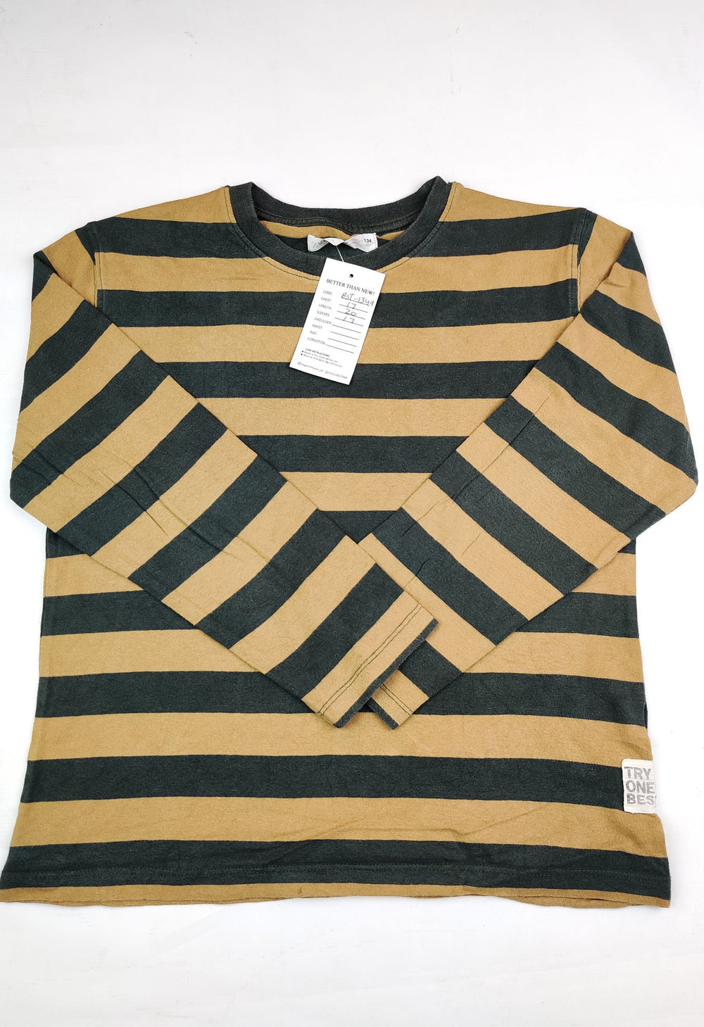 Buy online pre-used pre-loved 100% authentic & Original branded Zara (BST-1349) available in Pakistan. Top international brands avilable.