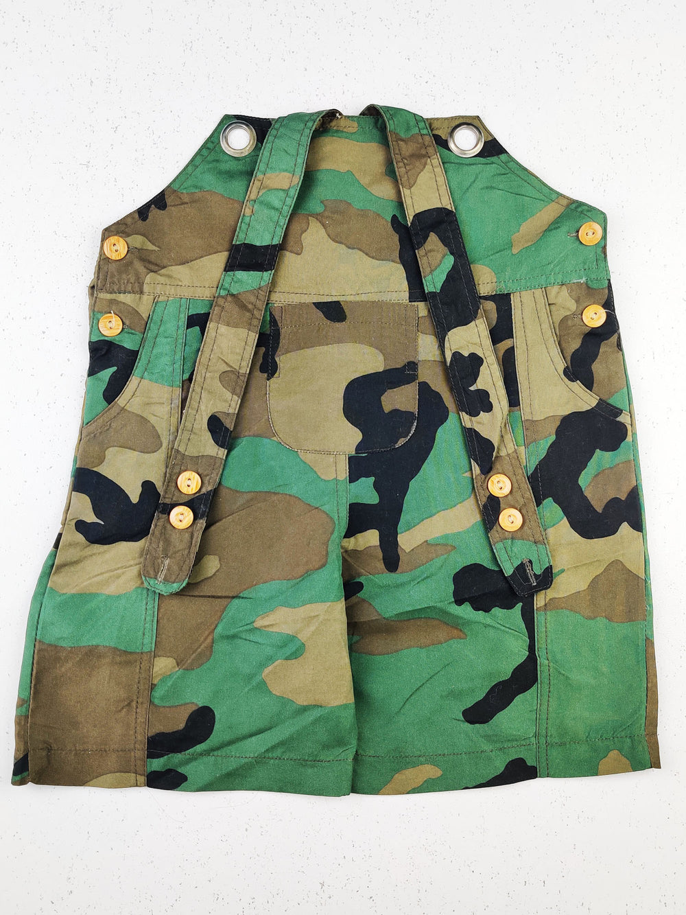 Buy online pre-used pre-loved 100% authentic & Original branded Unknown Brand (BST-1431) available in Pakistan. Top international brands avilable.