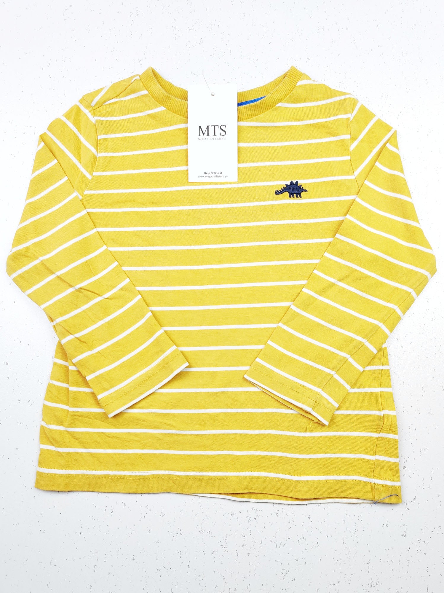 Buy online pre-used pre-loved 100% authentic & Original branded F&F (BST-1626) available in Pakistan. Top international brands avilable.