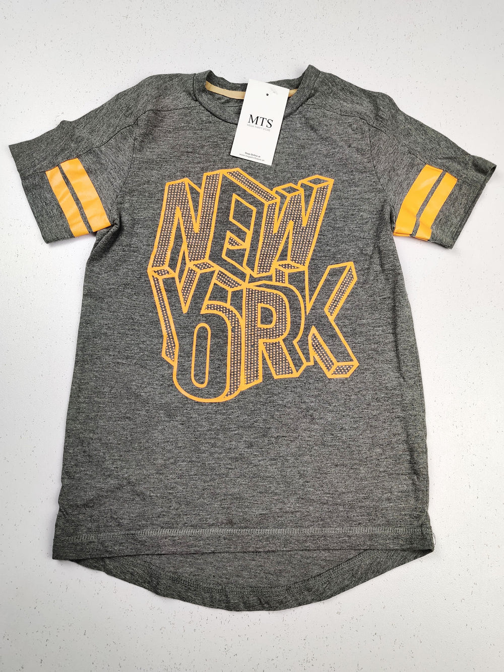 Buy online pre-used pre-loved 100% authentic & Original branded F&F (BST-270) available in Pakistan. Top international brands avilable.