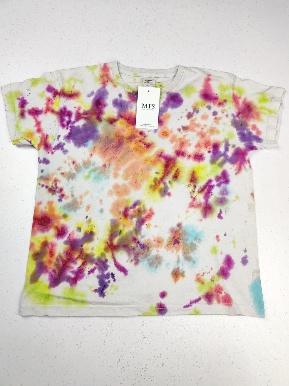 Buy online pre-used pre-loved 100% authentic & Original branded Fruit Of The Loom (BST-341) available in Pakistan. Top international brands avilable.