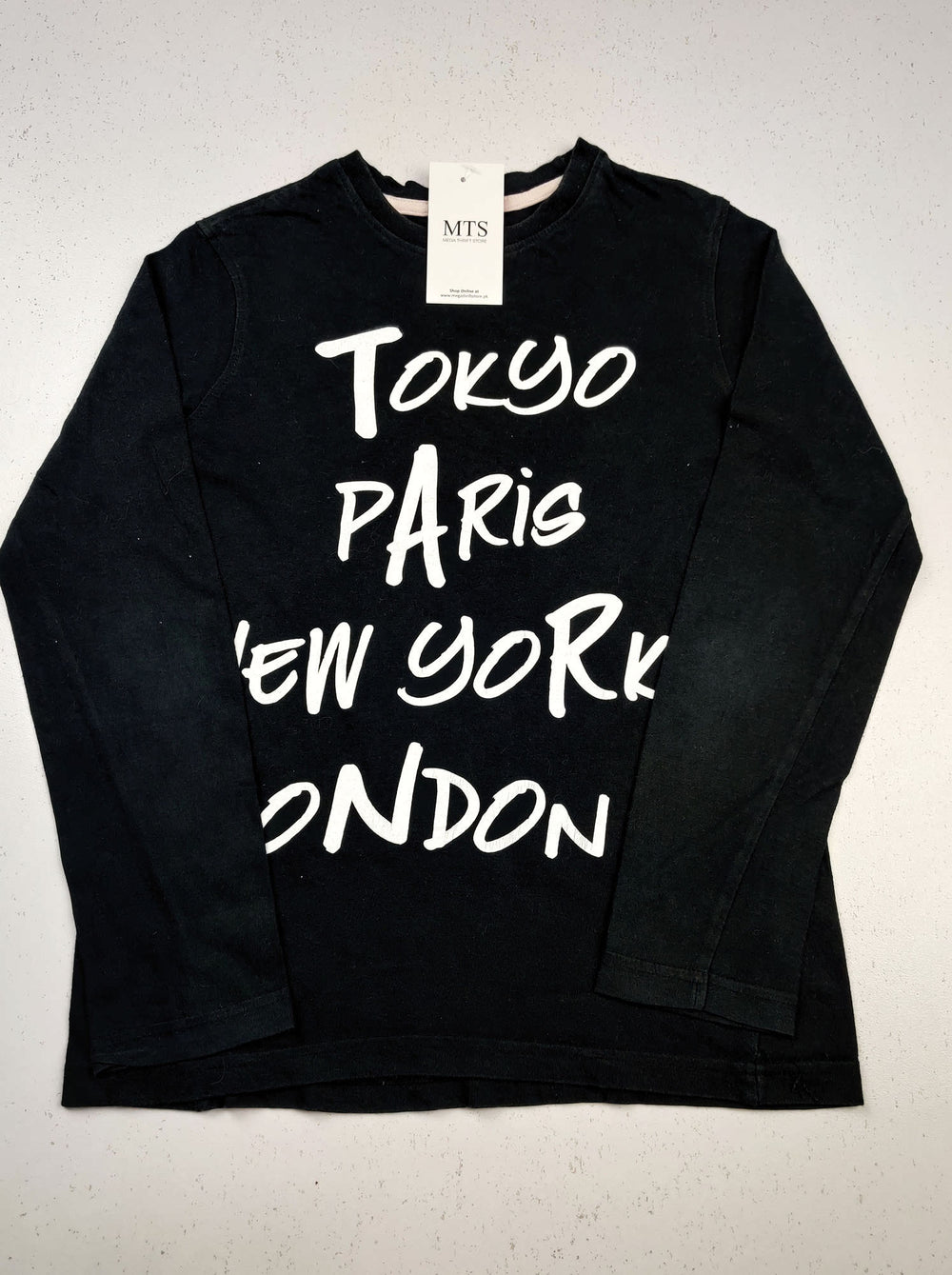 Buy online pre-used pre-loved 100% authentic & Original branded Primark (BST-451) available in Pakistan. Top international brands avilable.